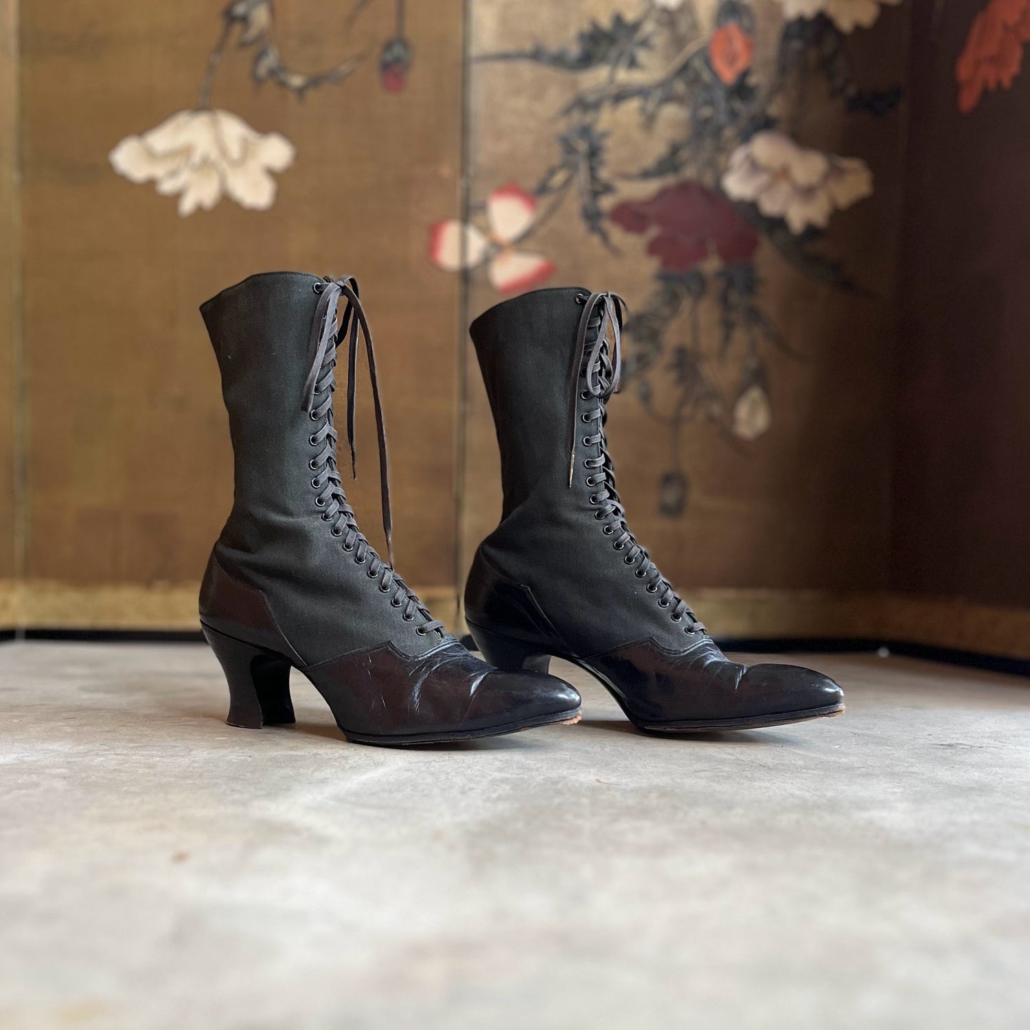 c. Late 1910s-1920s Black Lace Up Boots | Approx Sz 6.5-7