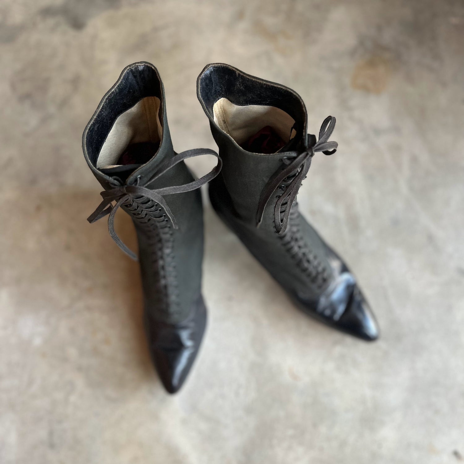 c. Late 1910s-1920s Black Lace Up Boots | Approx Sz 6.5-7
