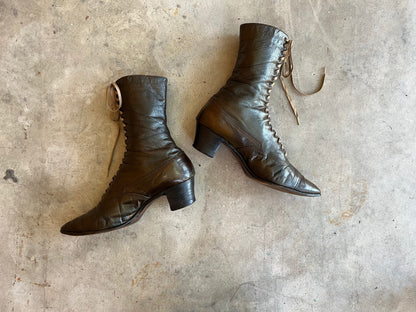 c. 1910s-1920s Brown Boots | Approx Sz 8.5-9