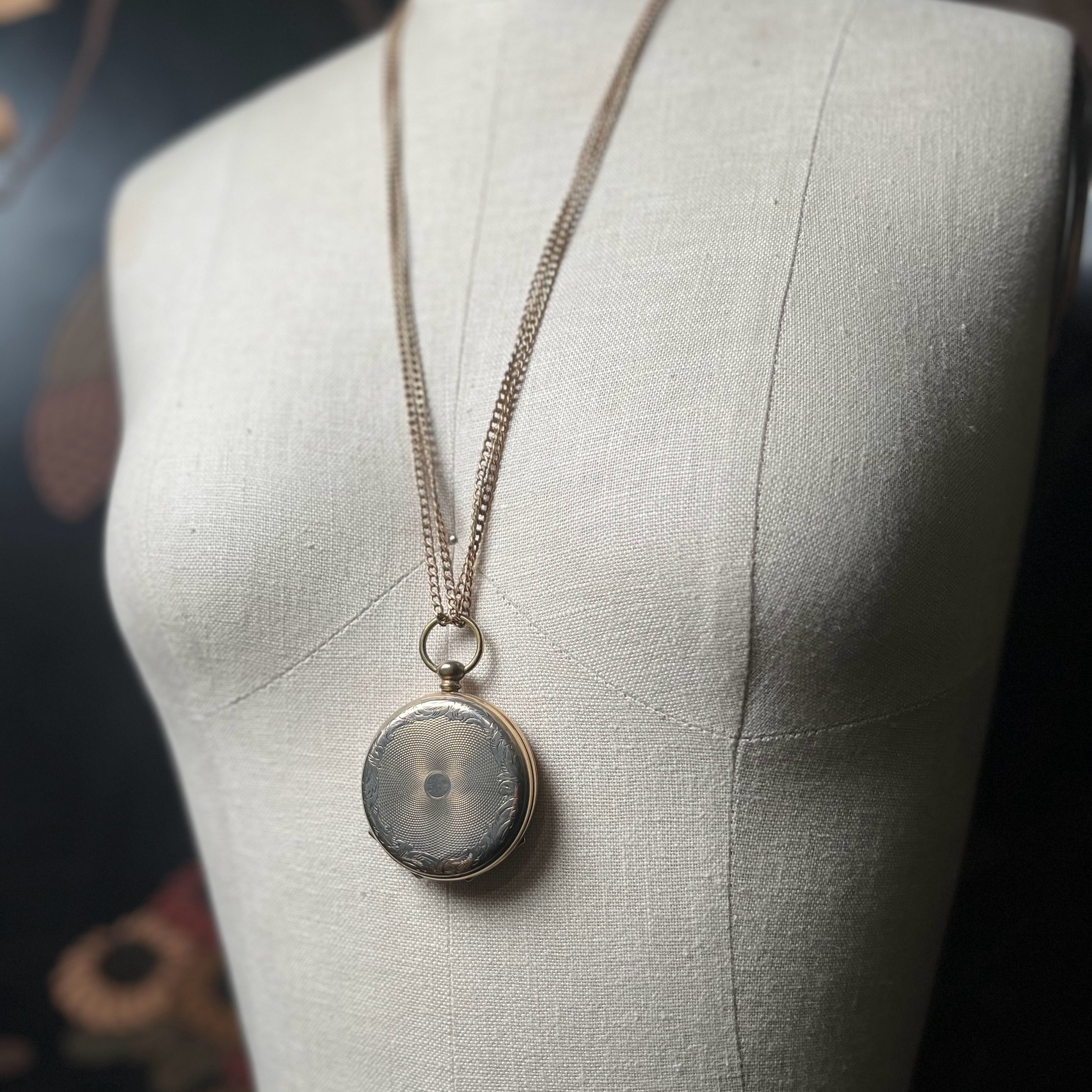 19th c. 9k Gold Faux Montre 4-Photo Locket