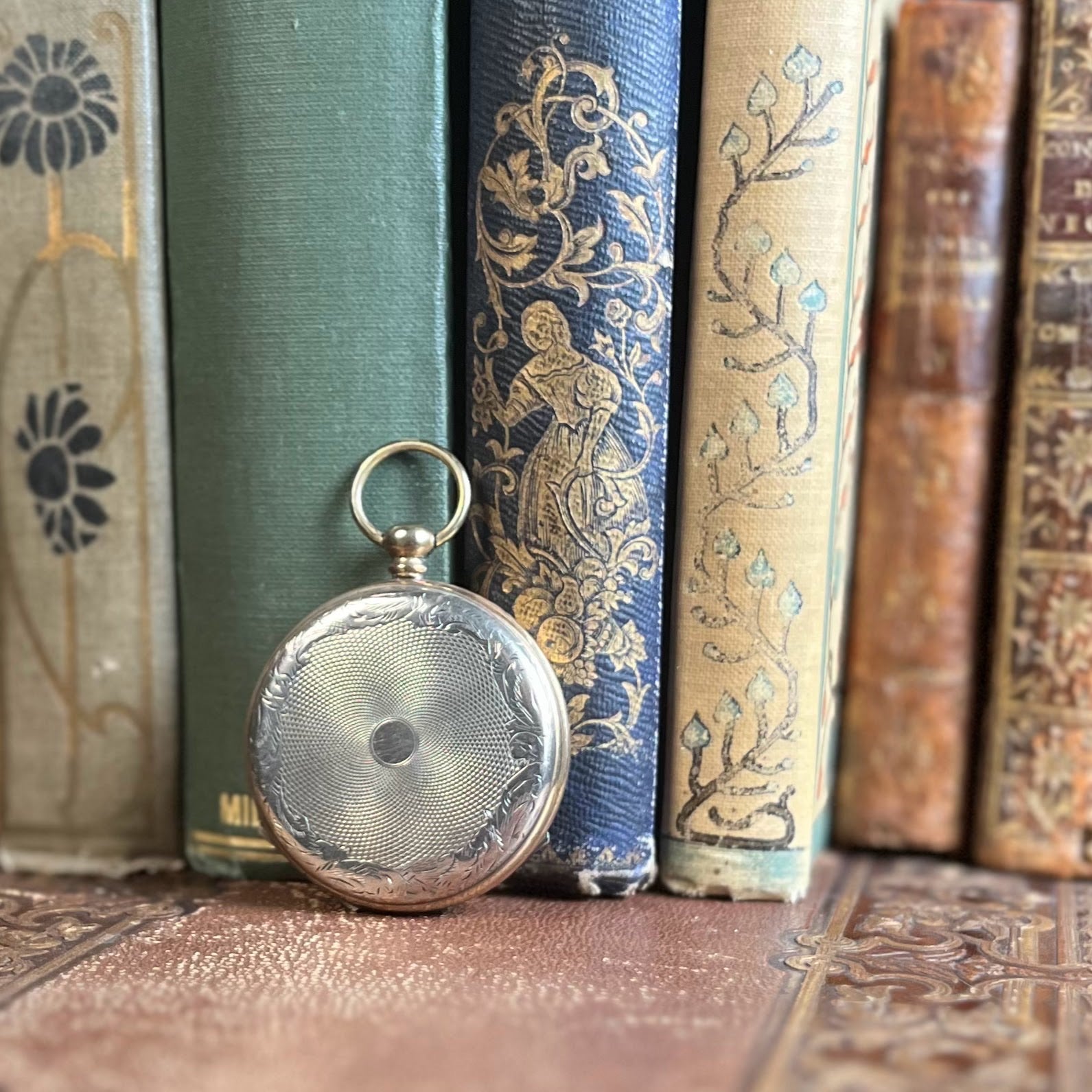 19th c. 9k Gold Faux Montre 4-Photo Locket