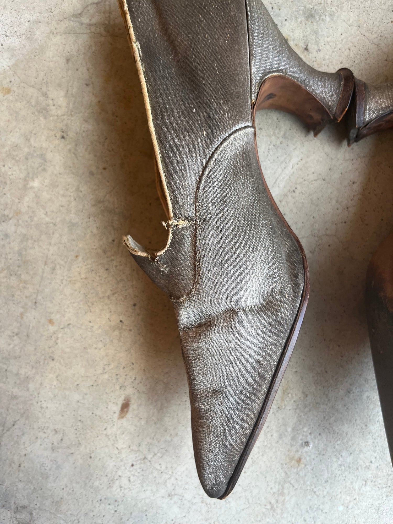 c. 1910s-1920s Lamé Pumps | Approx Sz 7