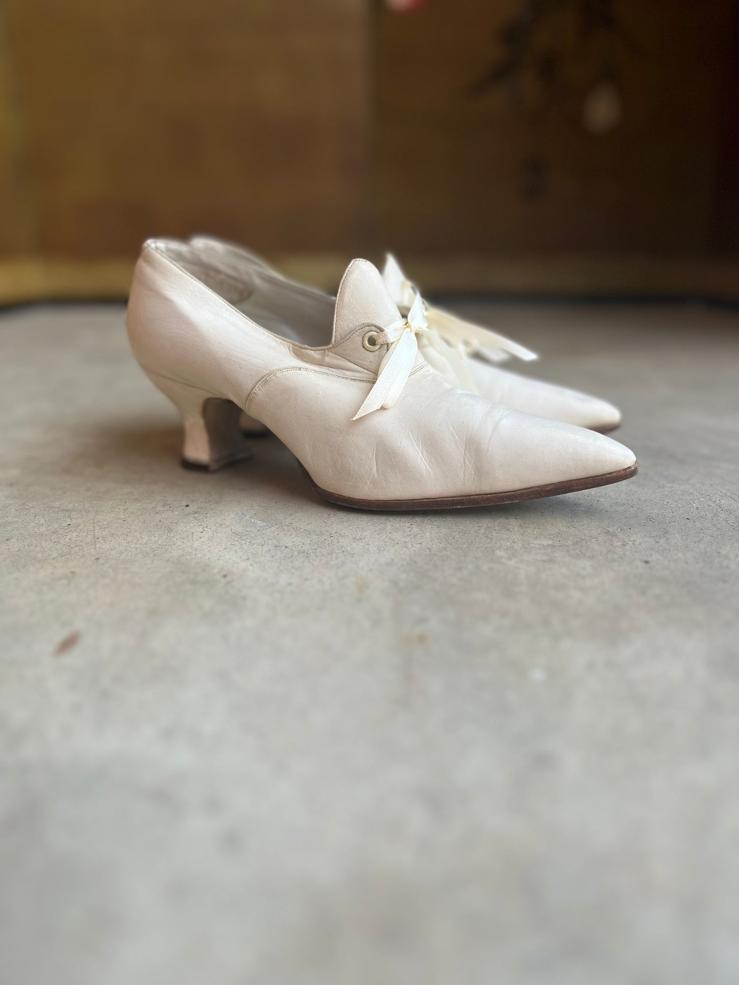 c. 1910s White Pumps | Approx Sz 5