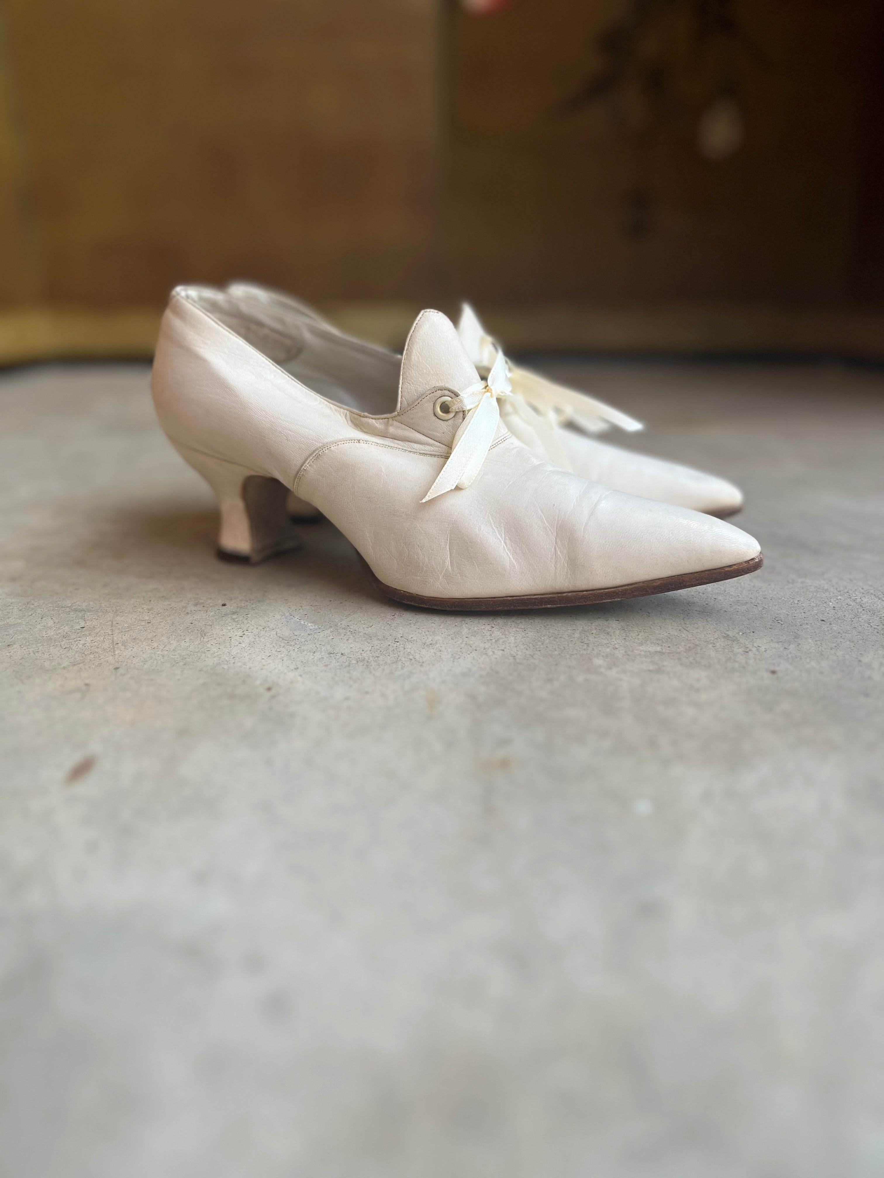 c. 1910s White Pumps | Approx Sz 5