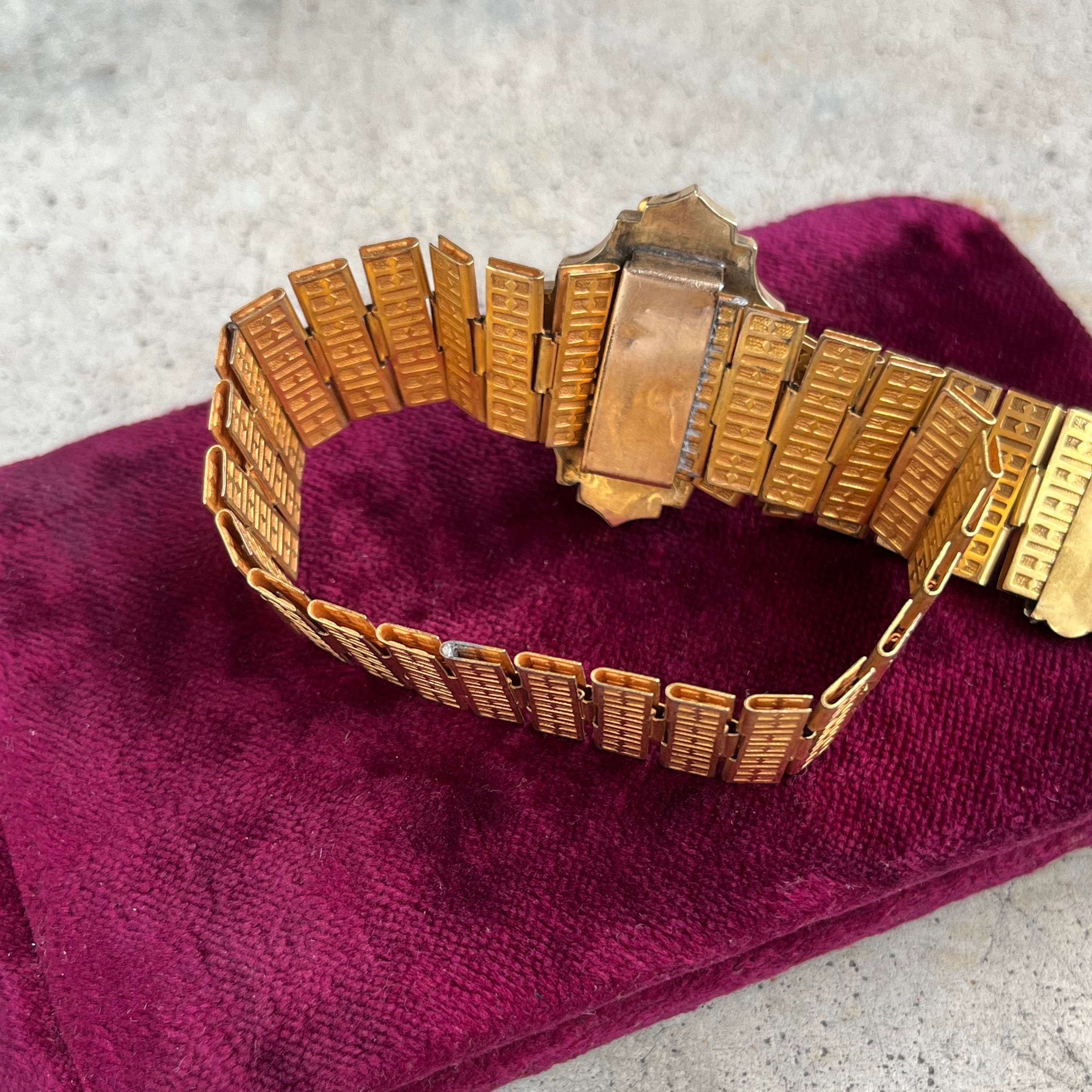 c. 1880s Book Chain Cameo Bracelet