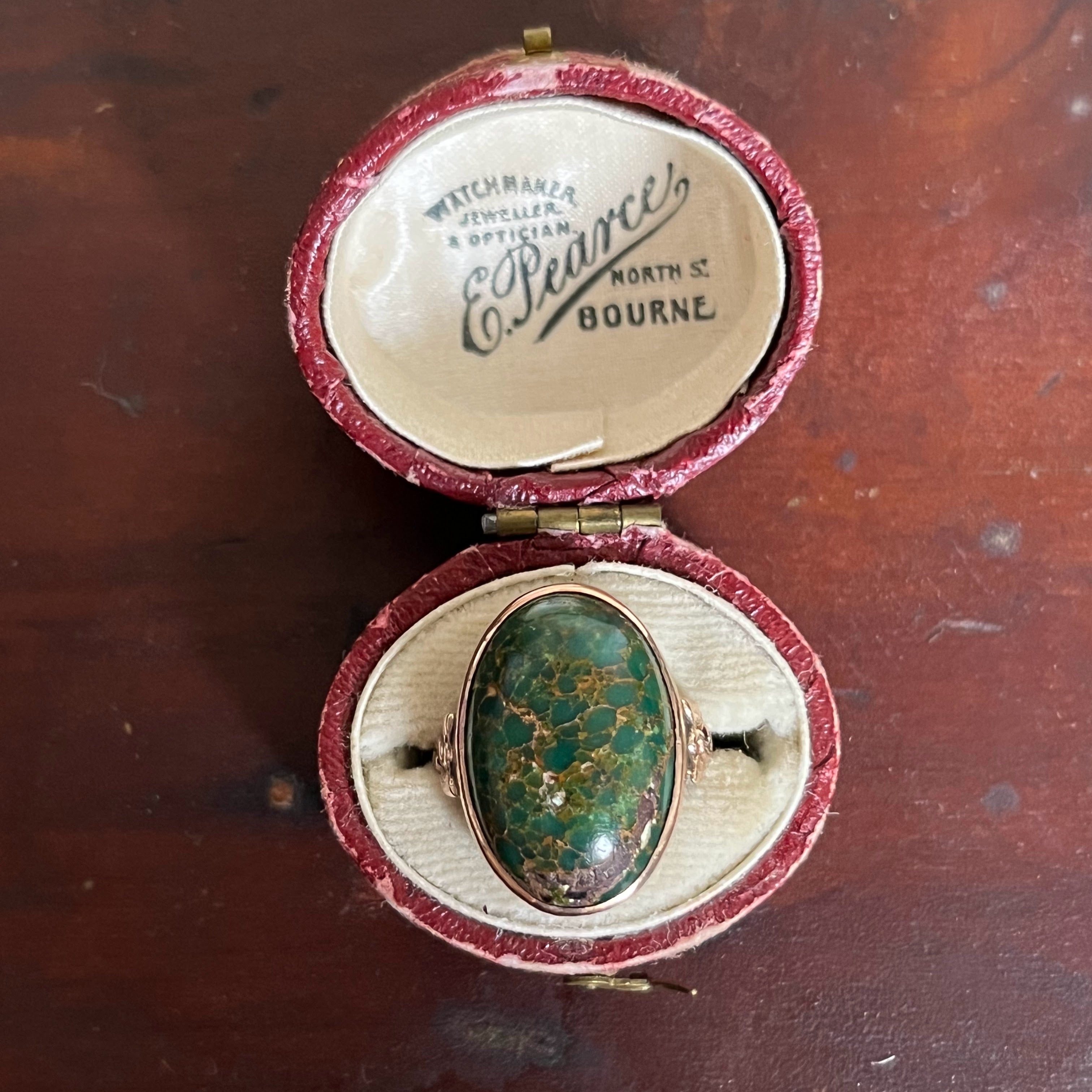 Art Nouveau 10k Gold Green Turquoise Ring