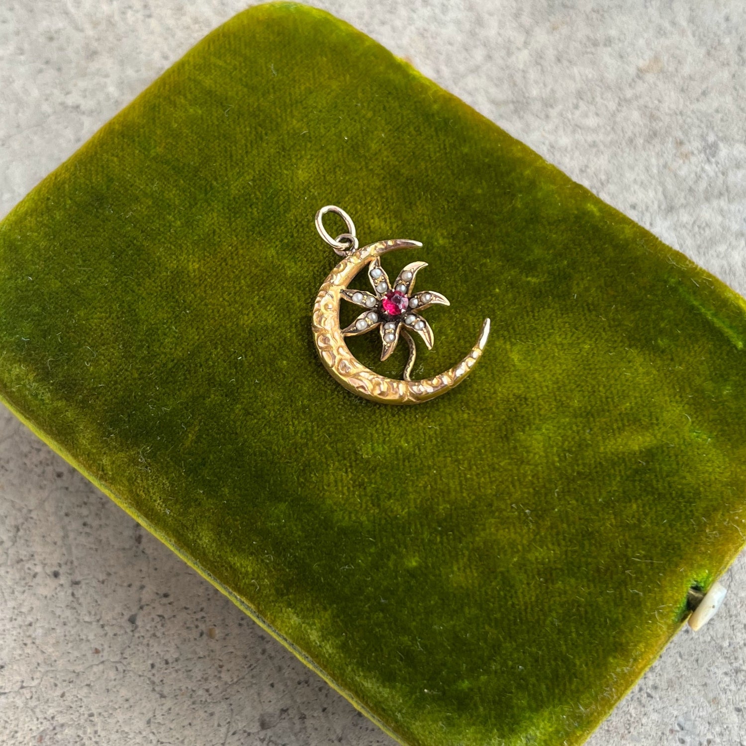 c. 1900s-1910s 10k Gold Crescent Moon Pedant