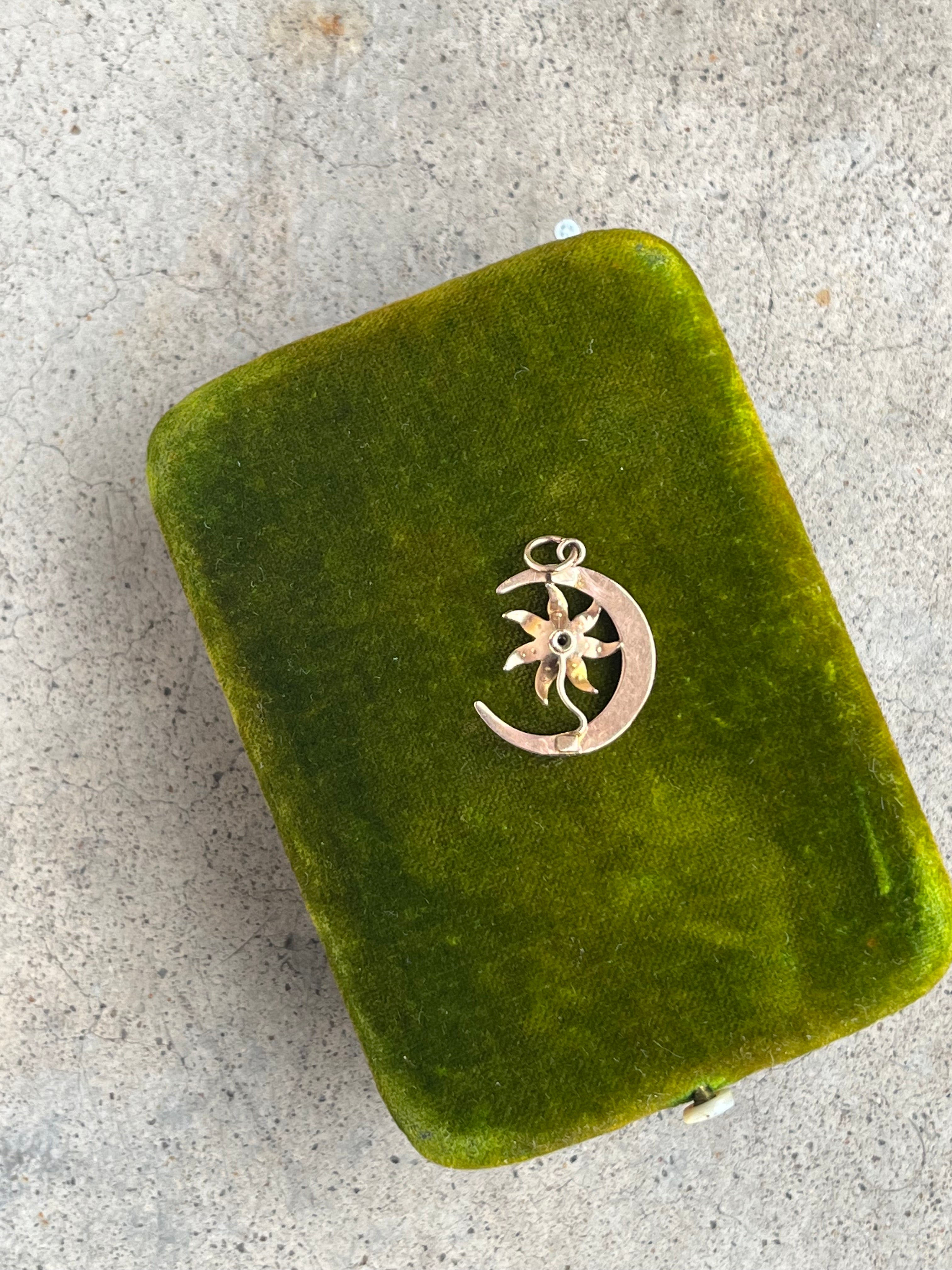 c. 1900s-1910s 10k Gold Crescent Moon Pedant
