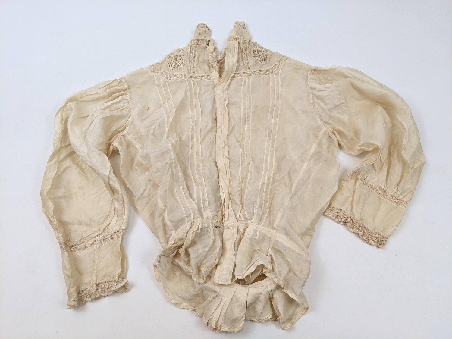 1900s Lace Blouse For Study / Display