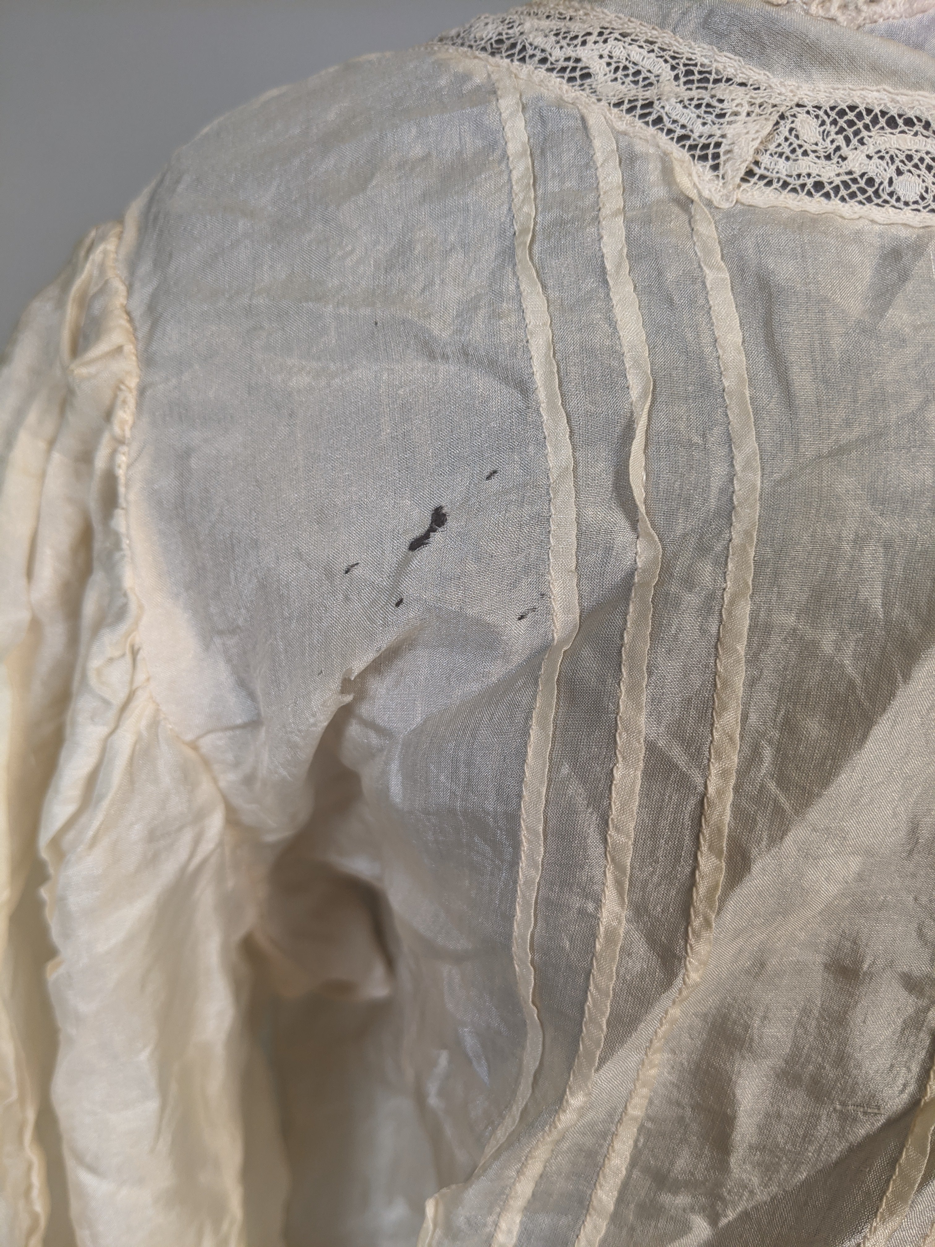 1900s Lace Blouse For Study / Display