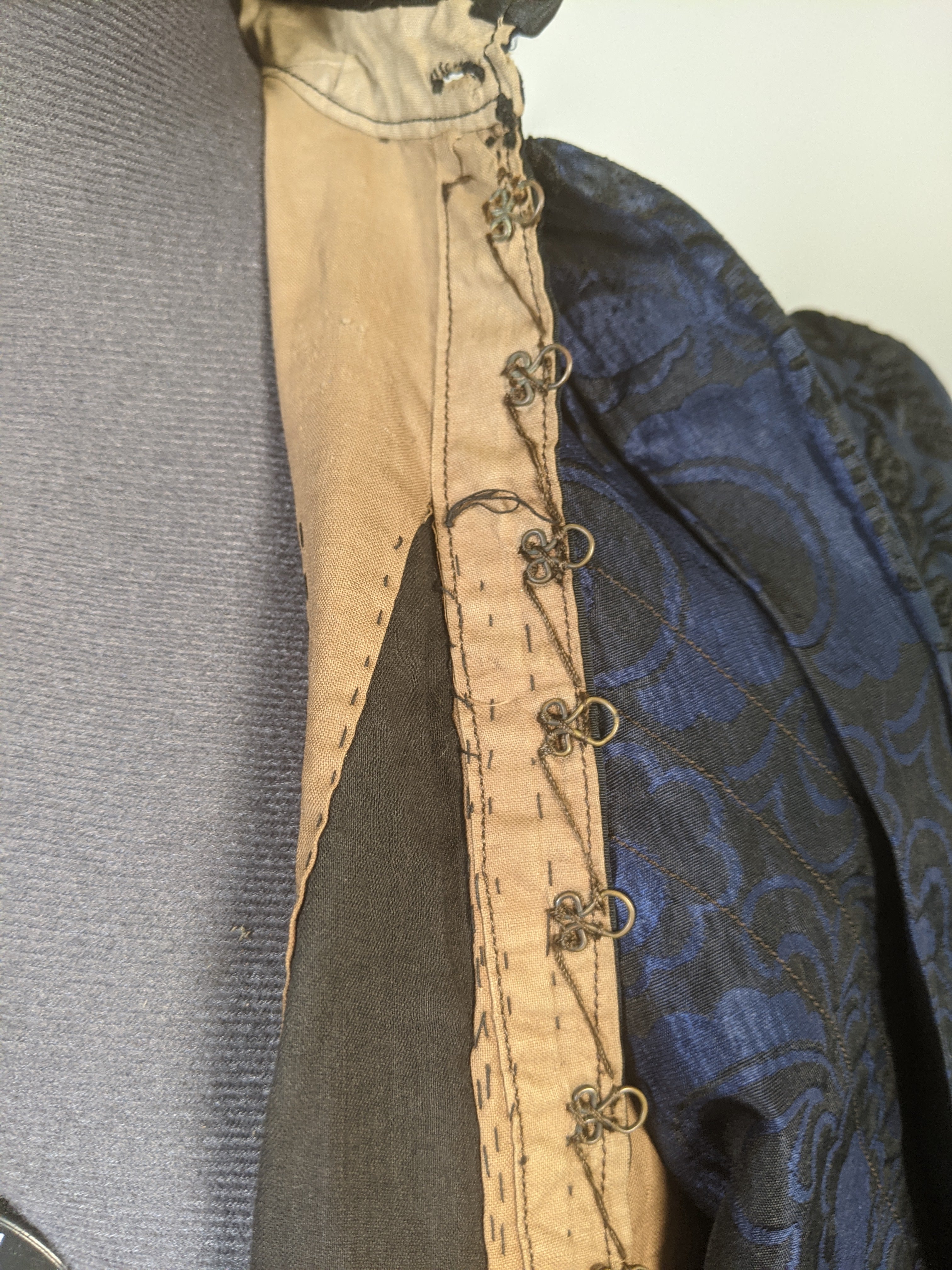 Late Victorian Bodice For Study/Display