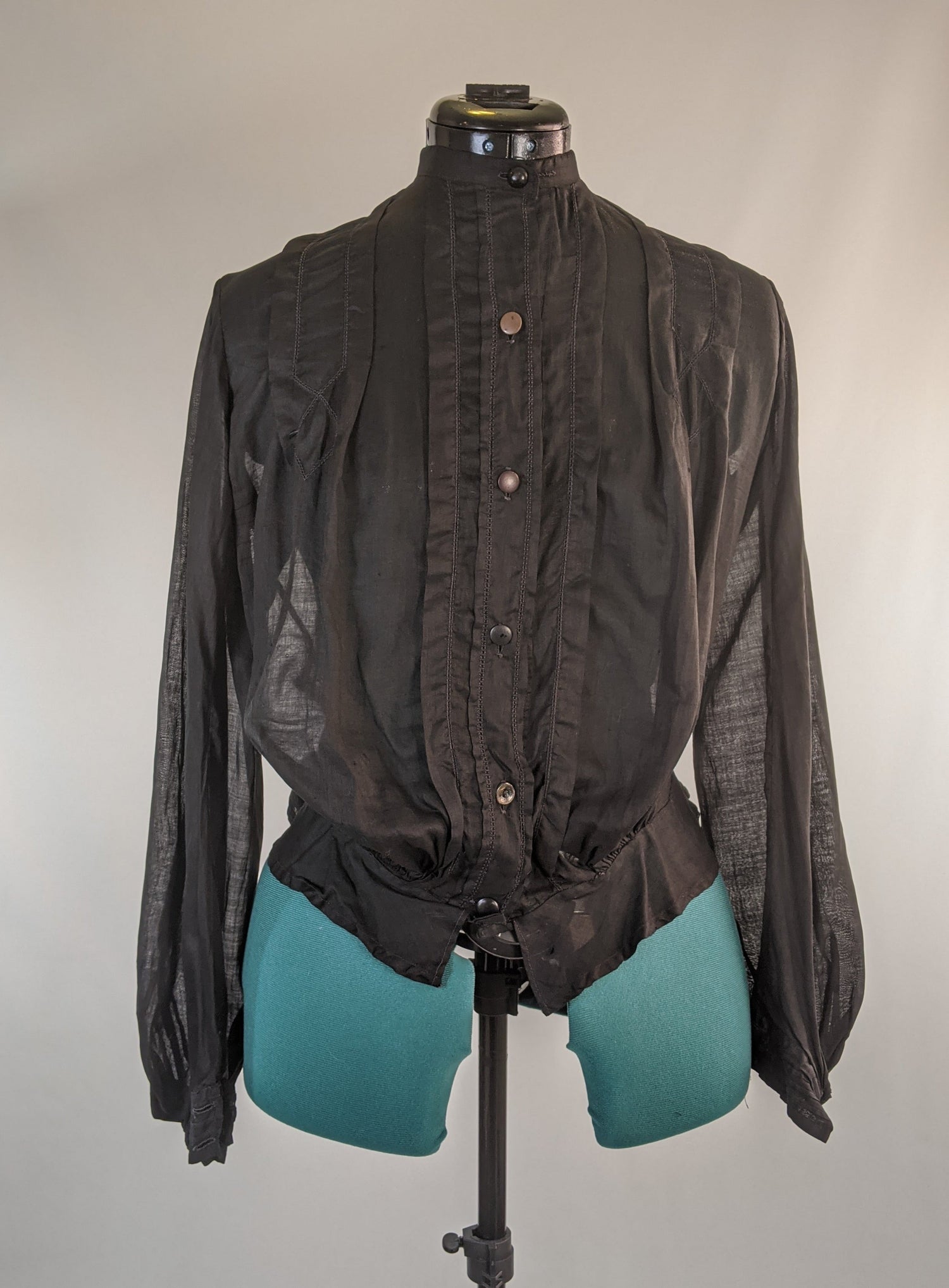 1900s Black Cotton Shirtwaist