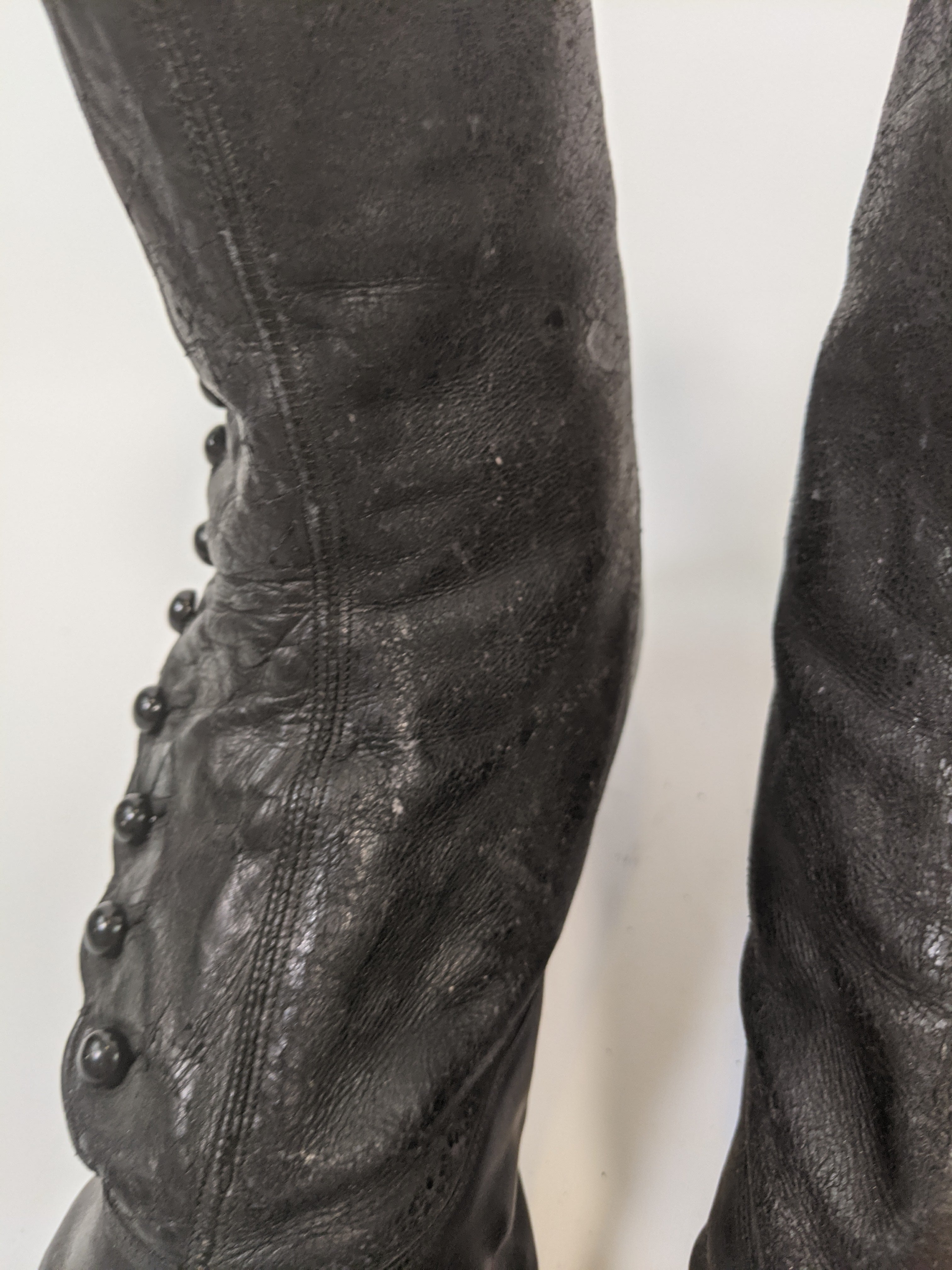 1890s "Sorosis" Side Button Boots | Approx Sz 8-8.5