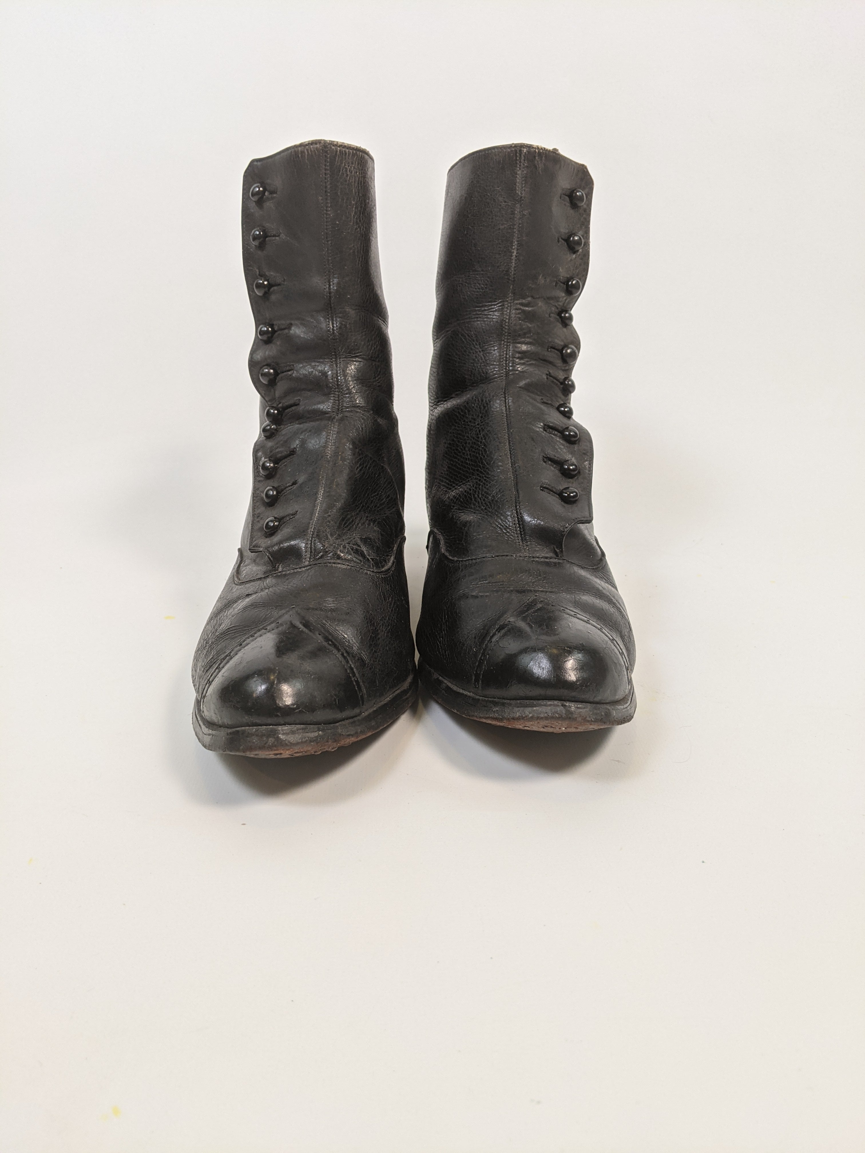 1900s Side Button Boots | Approx Sz 7.5-8