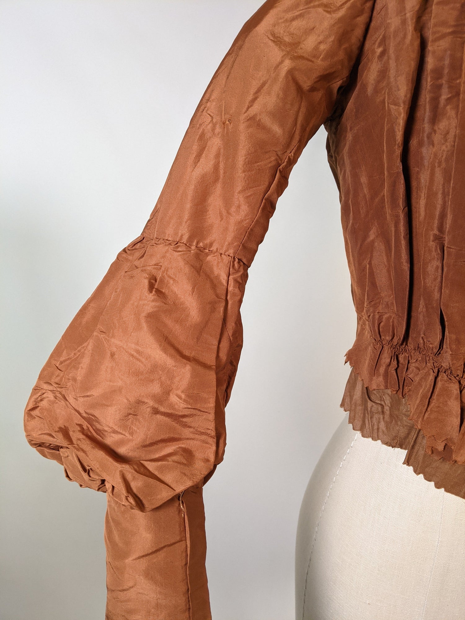 1890s Taffeta Bodice | Display + Study