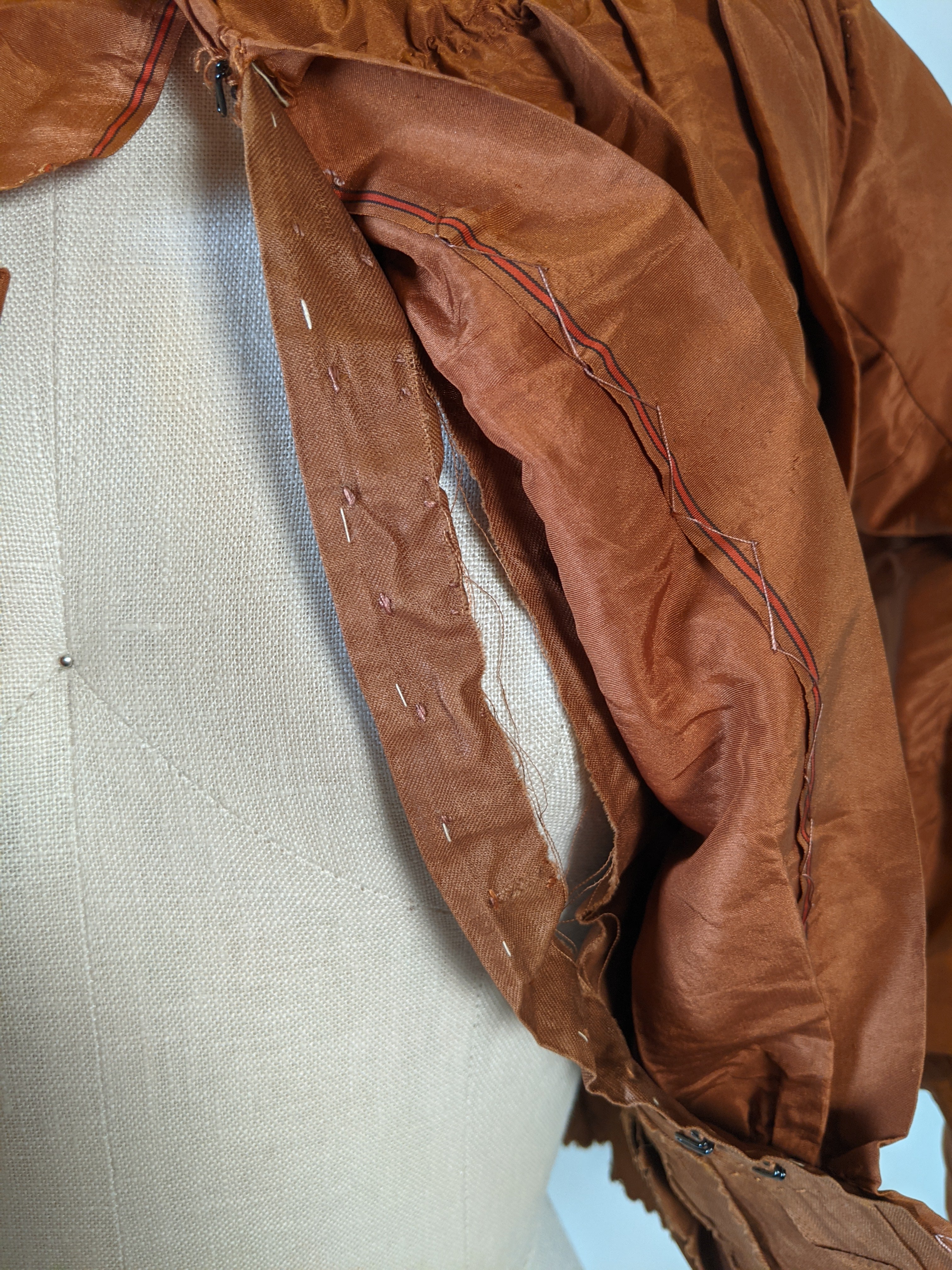 1890s Taffeta Bodice | Display + Study