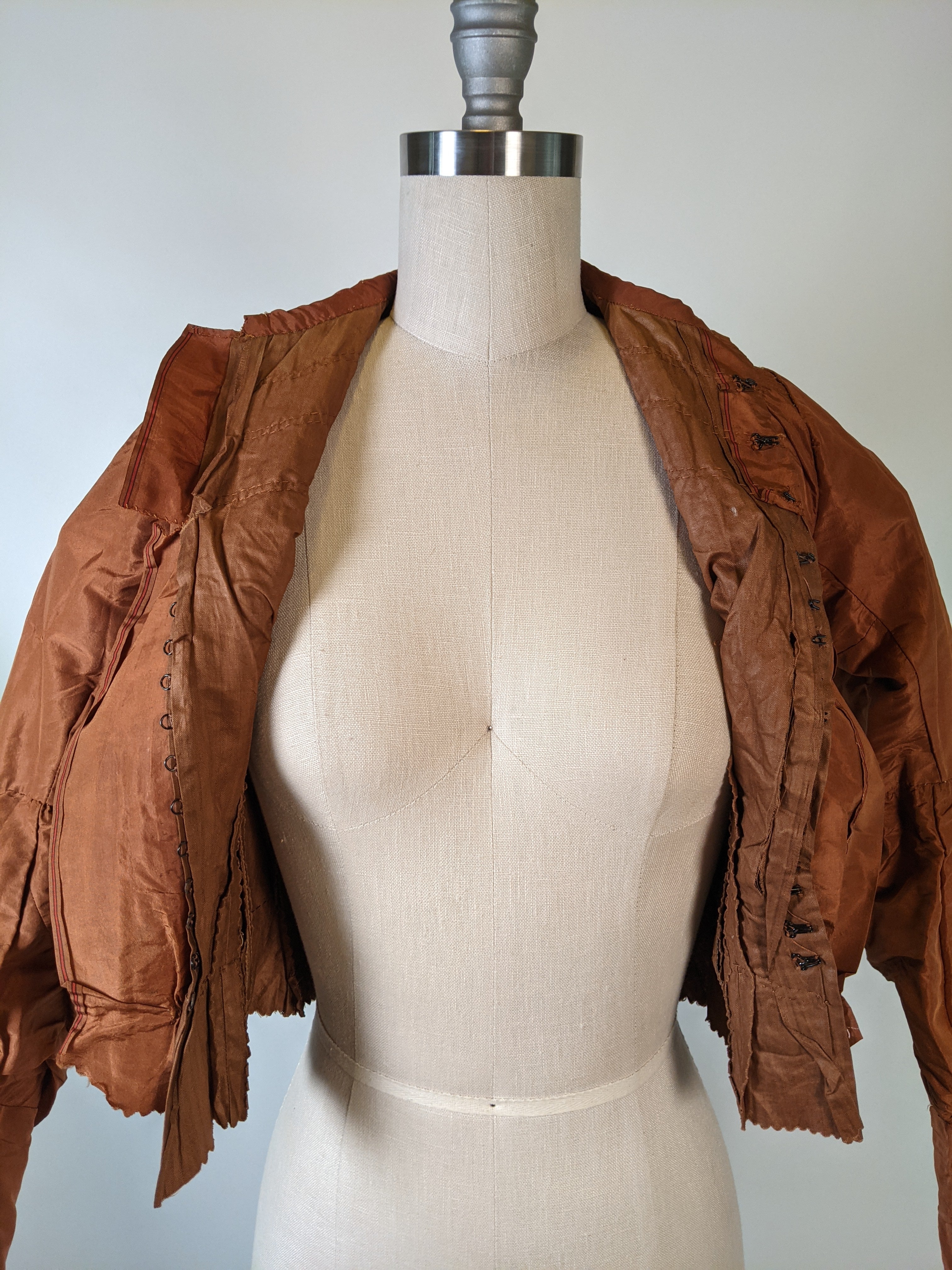 1890s Taffeta Bodice | Display + Study