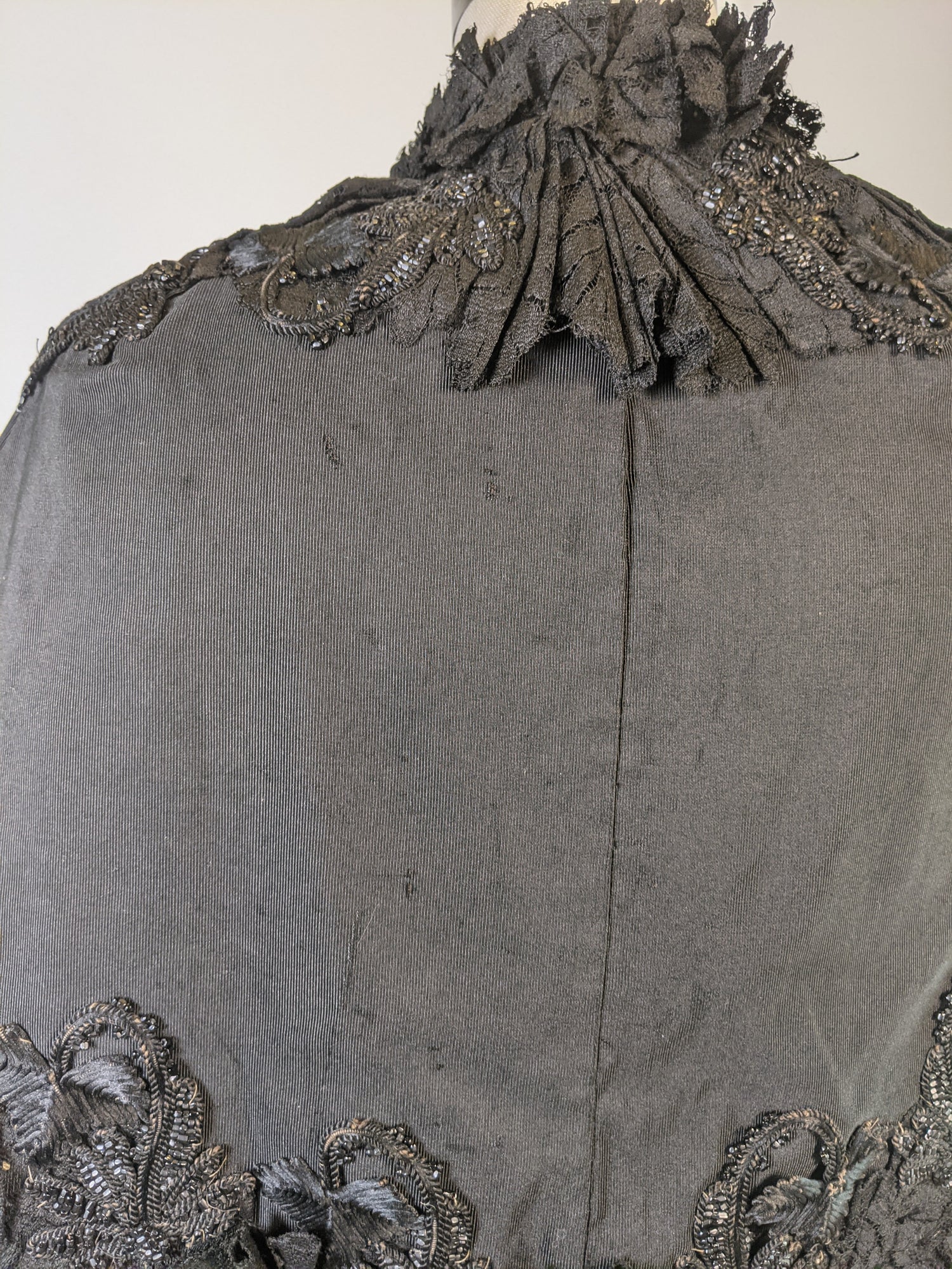 1880s Ivy Leaf Mantle