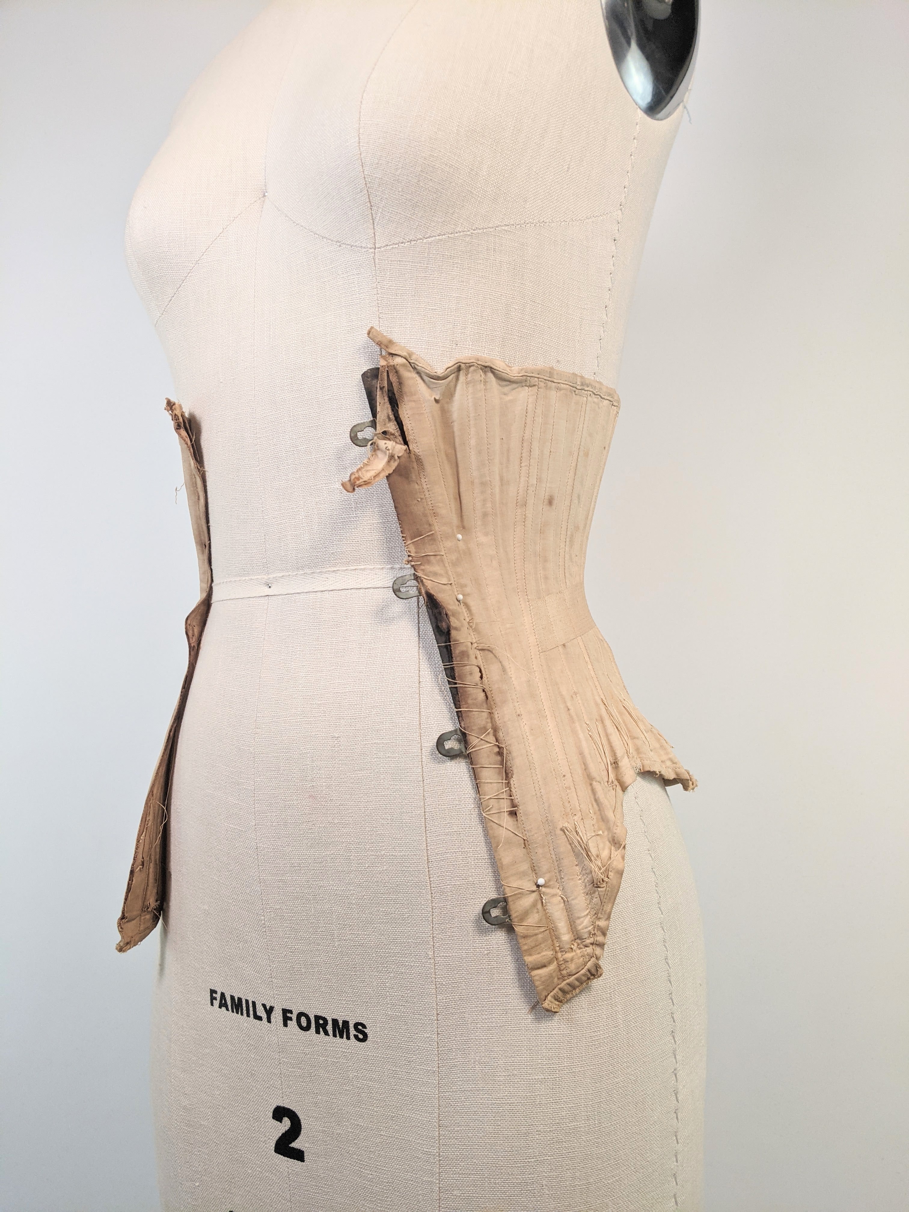 R&amp;G Corset | Study + Display