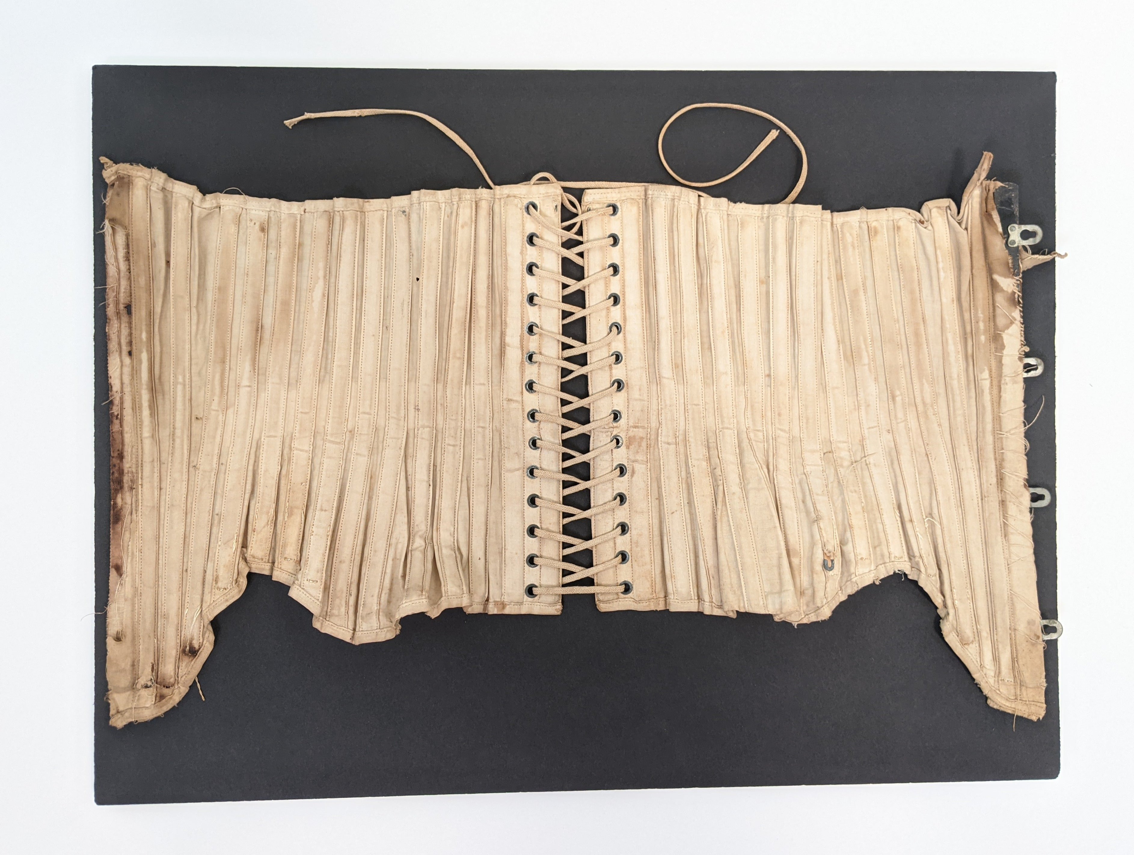 R&amp;G Corset | Study + Display