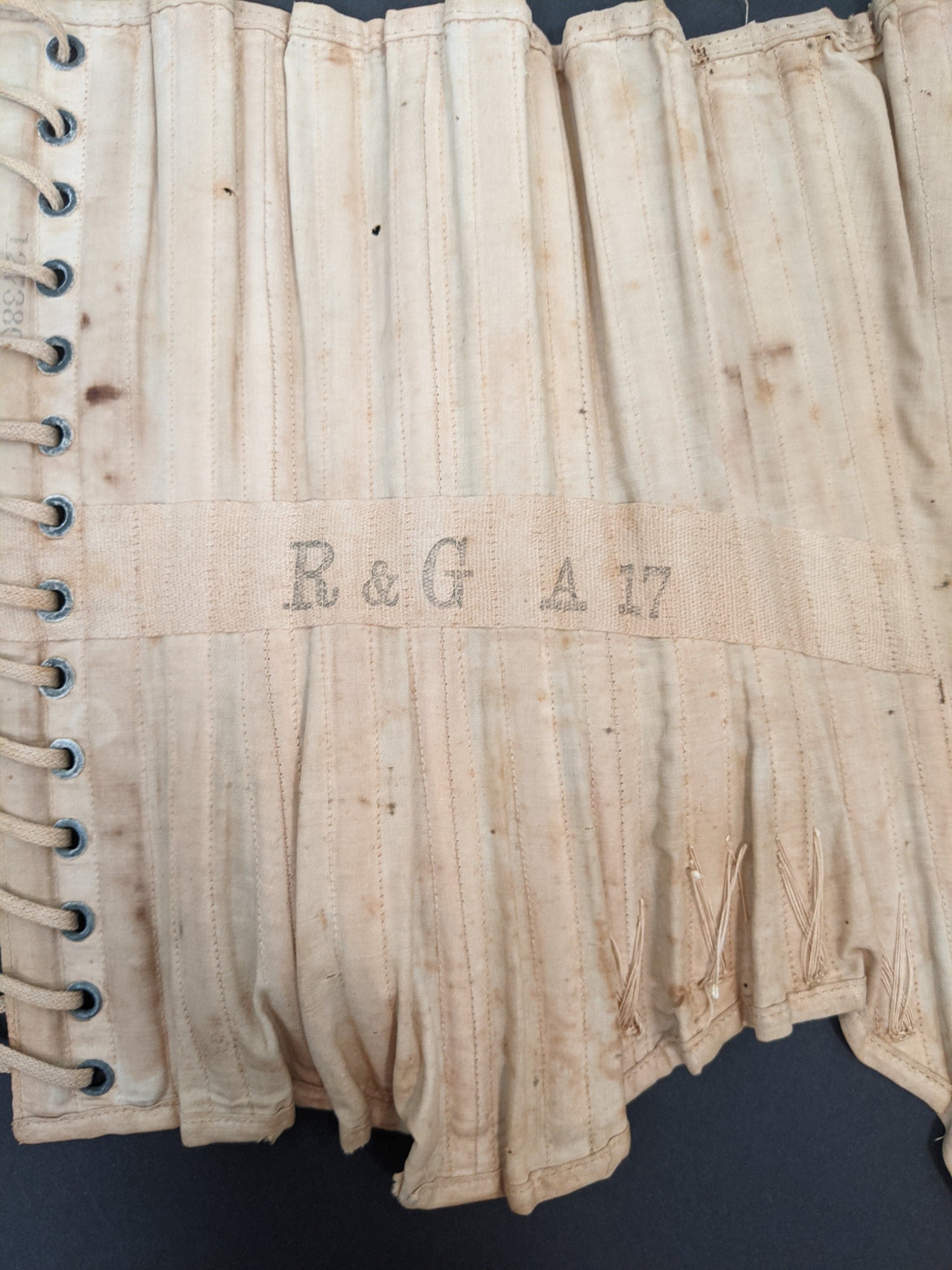 R&amp;G Corset | Study + Display