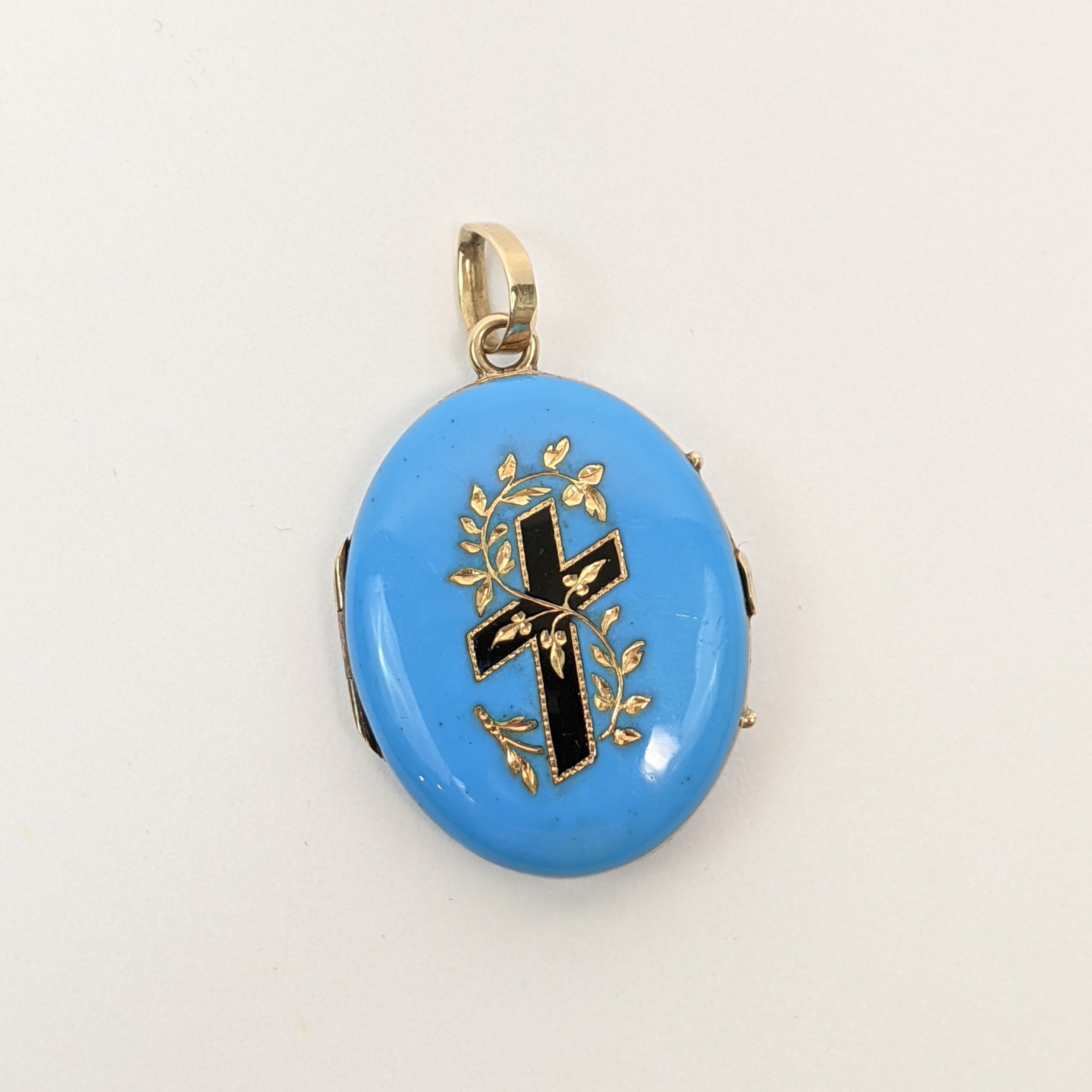 Victorian 14k Gold Enamel Mourning Locket