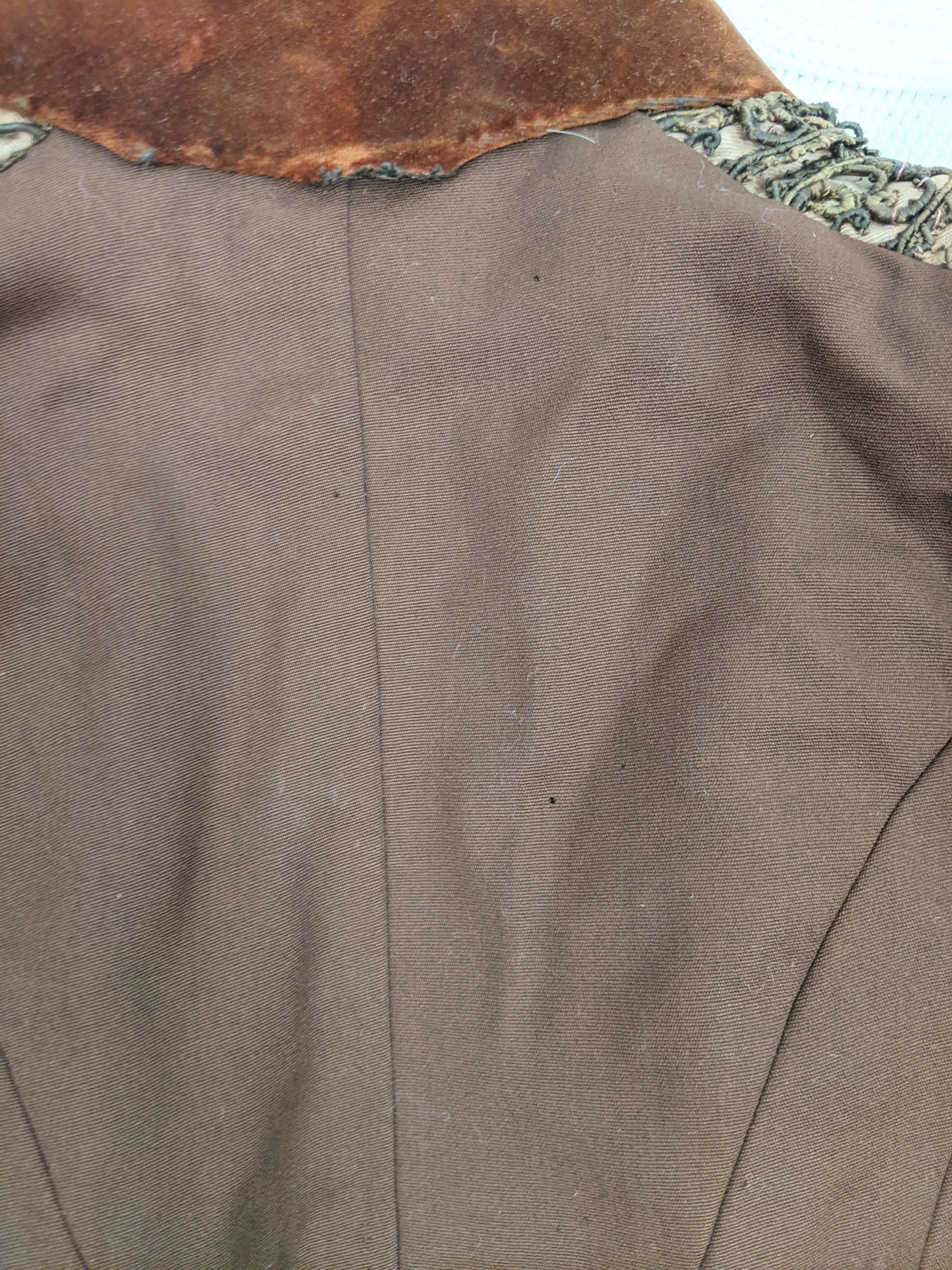 1890s Brown Velvet Gigot Sleeve Bodice