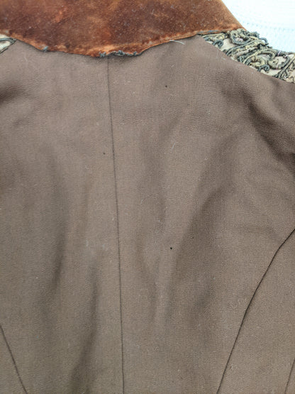 1890s Brown Velvet Gigot Sleeve Bodice