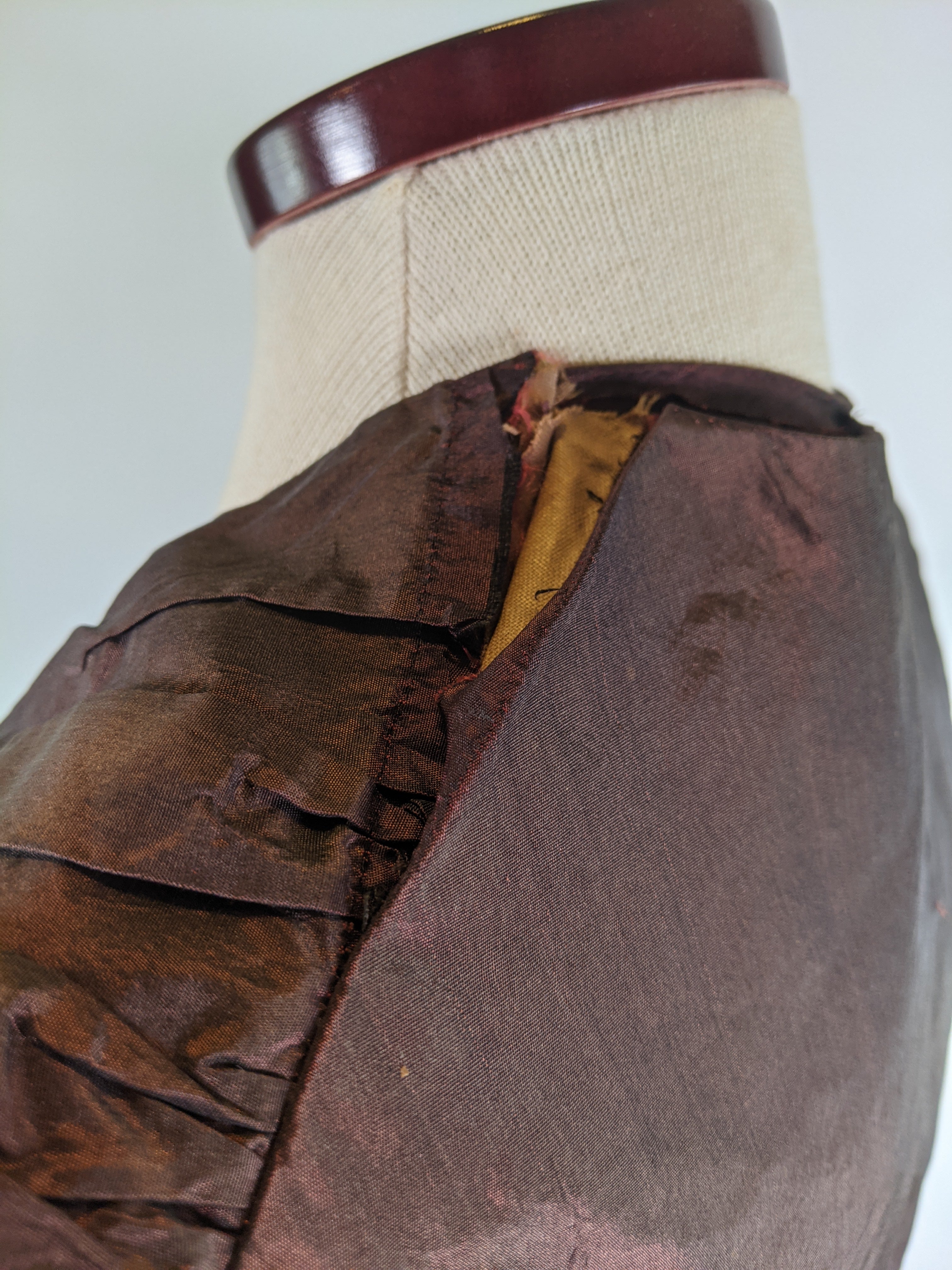 Late 1840s - 1850 Silk Gown