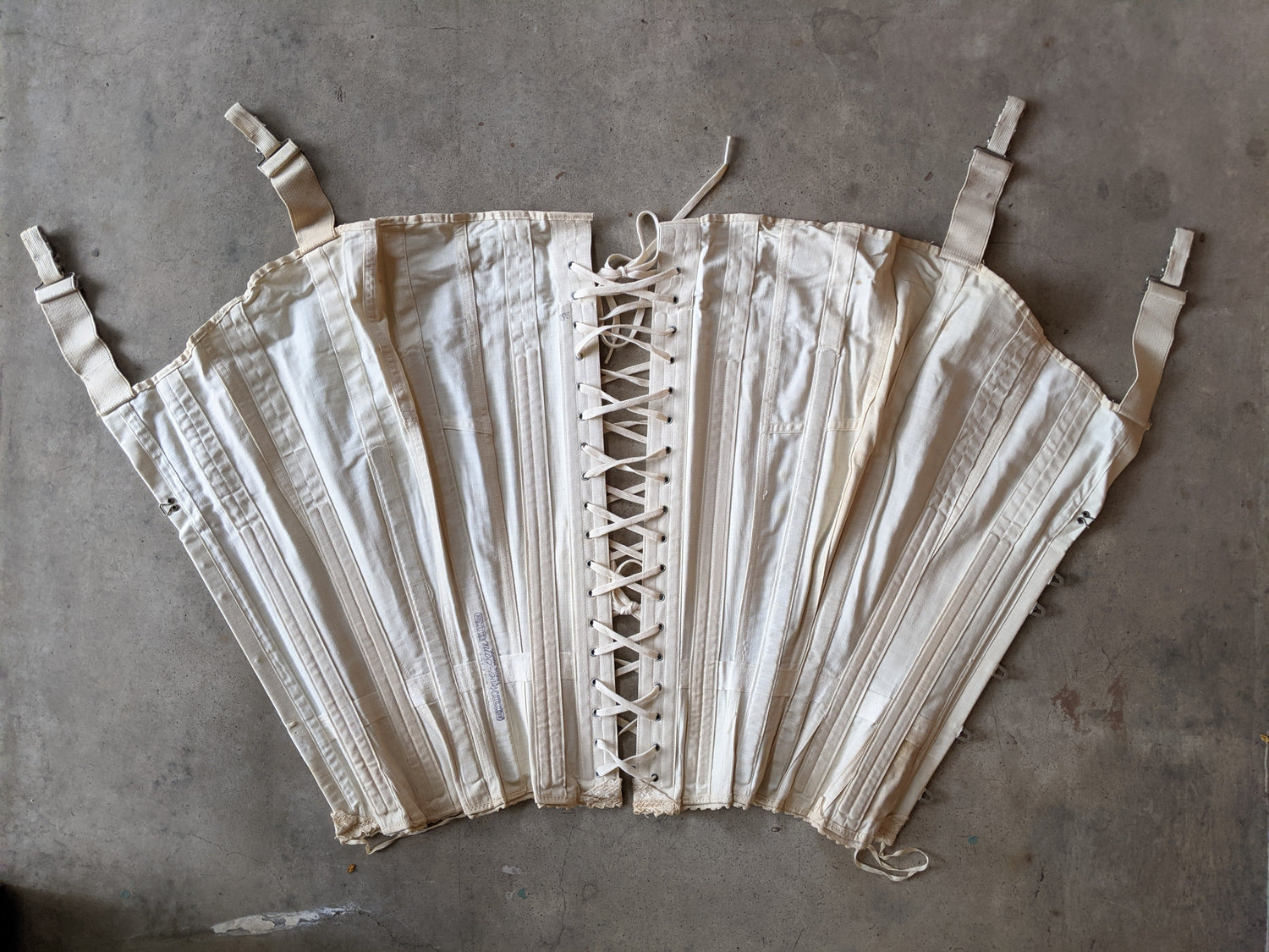 1910s Deadstock Corset - 22" - 
