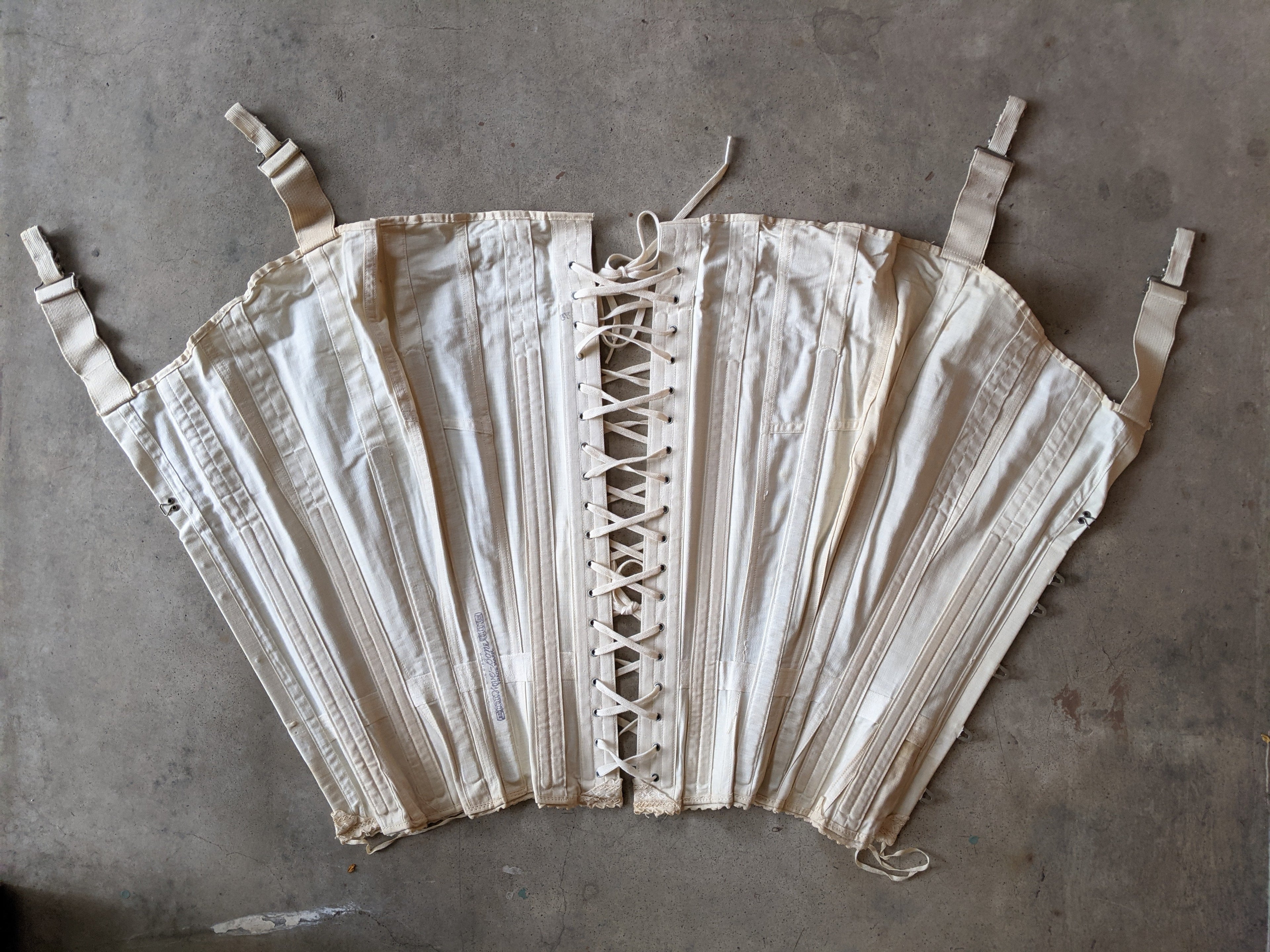 1910s Deadstock Corset - 22" - 
