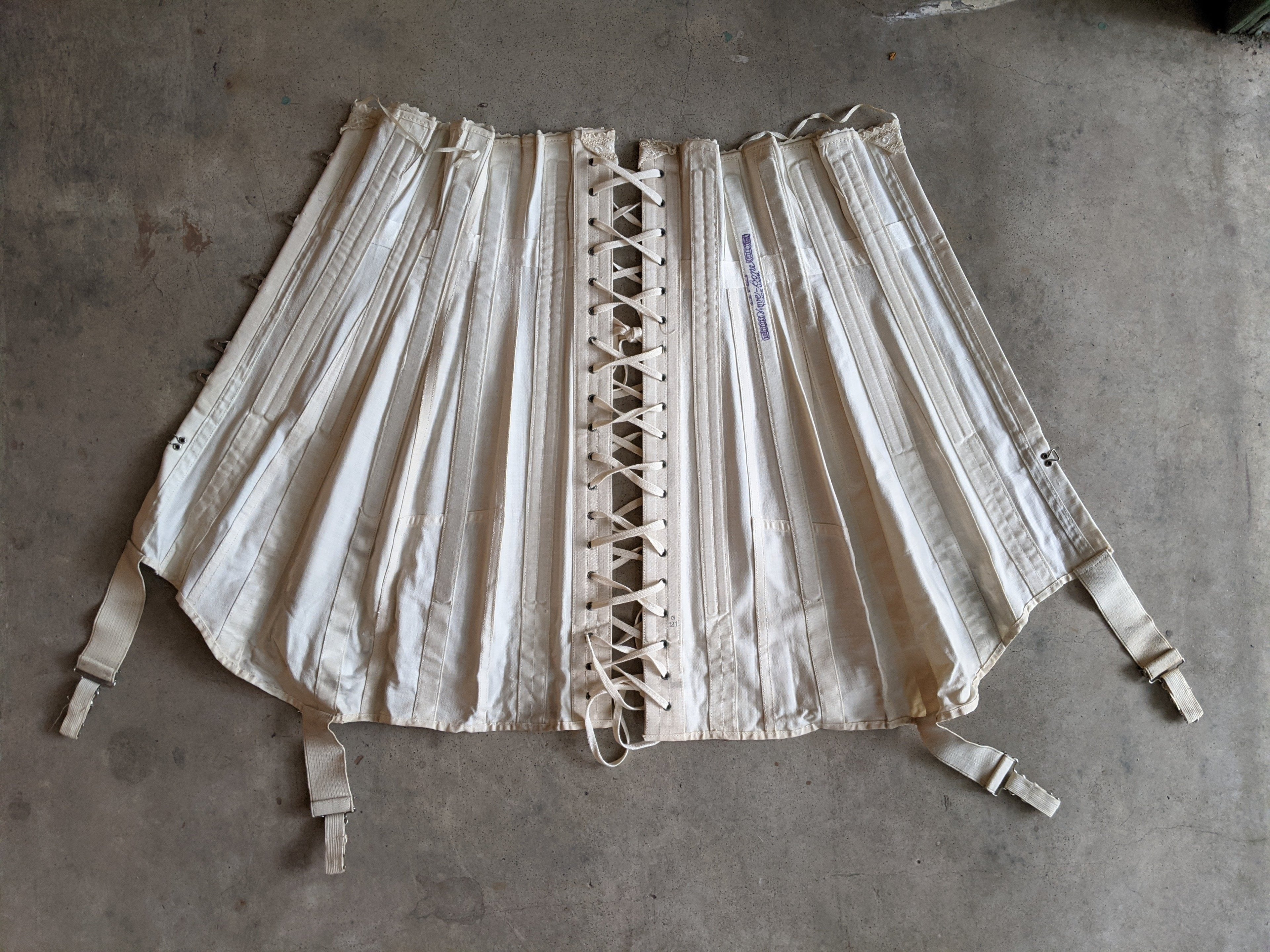 1910s Deadstock Corset - 21" - 