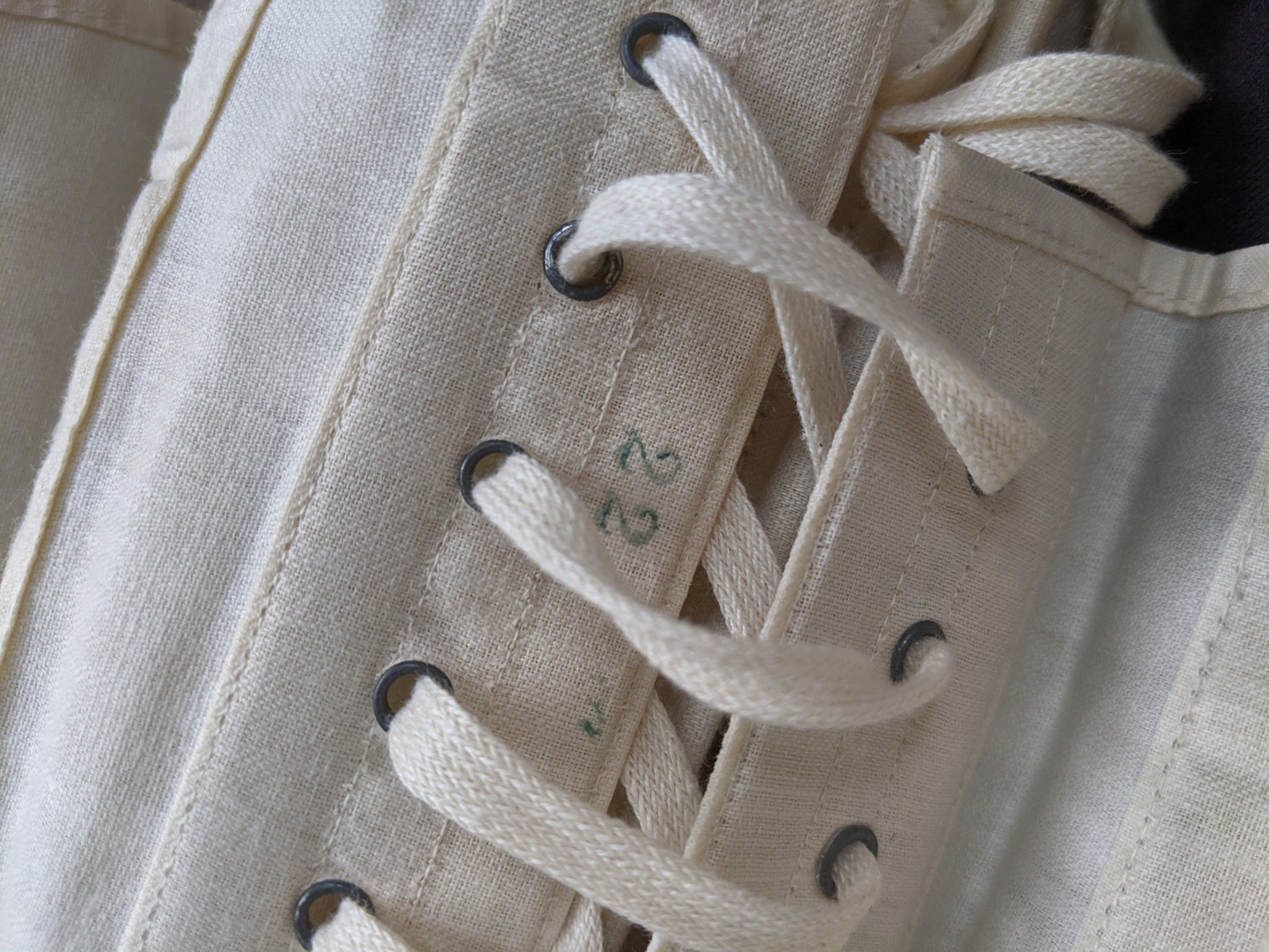 1910s Deadstock Corset - 22" - 