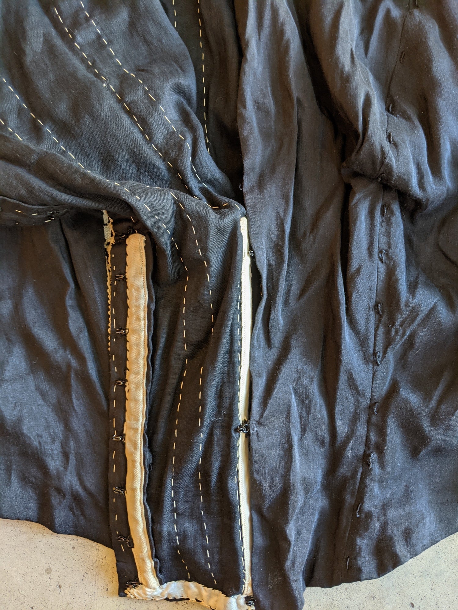 Silk Bodice c. 1900s | 34" Waist