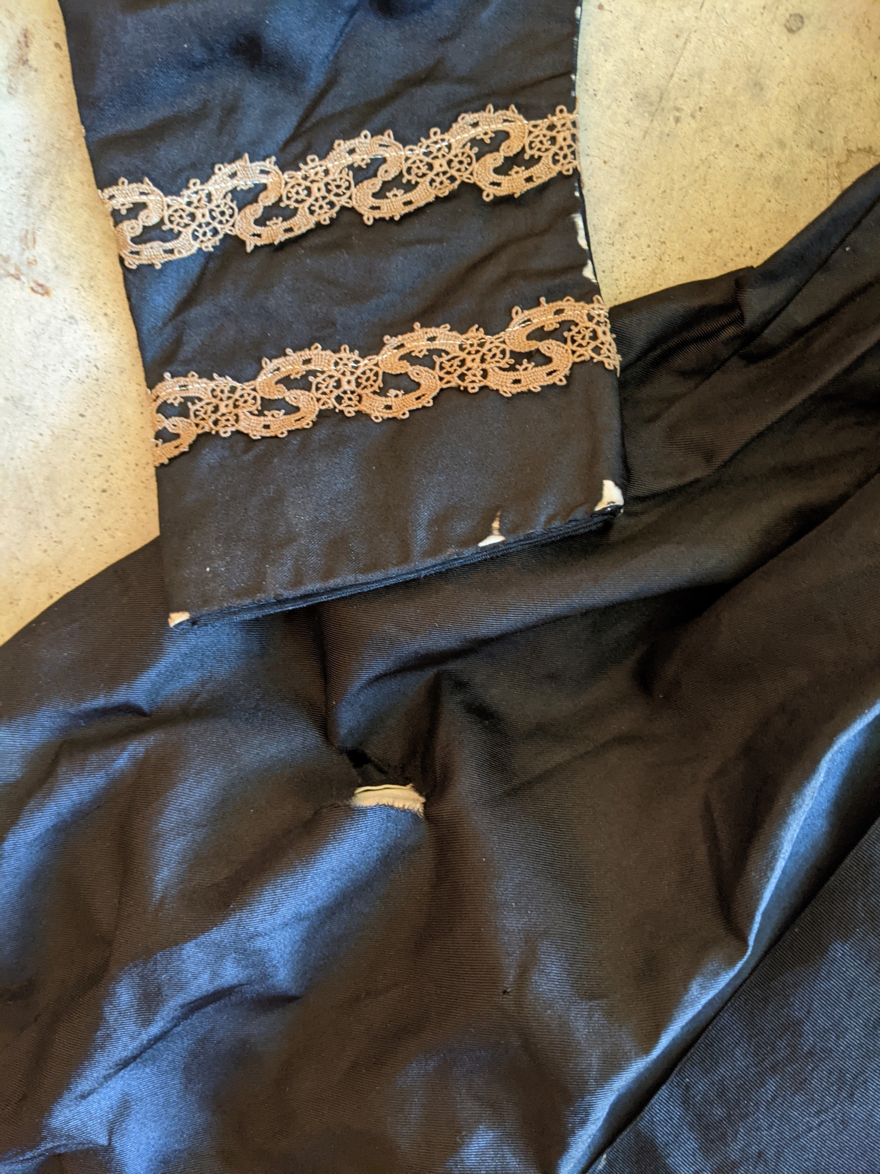 1890s Black Silk Tea Gown or Wrapper