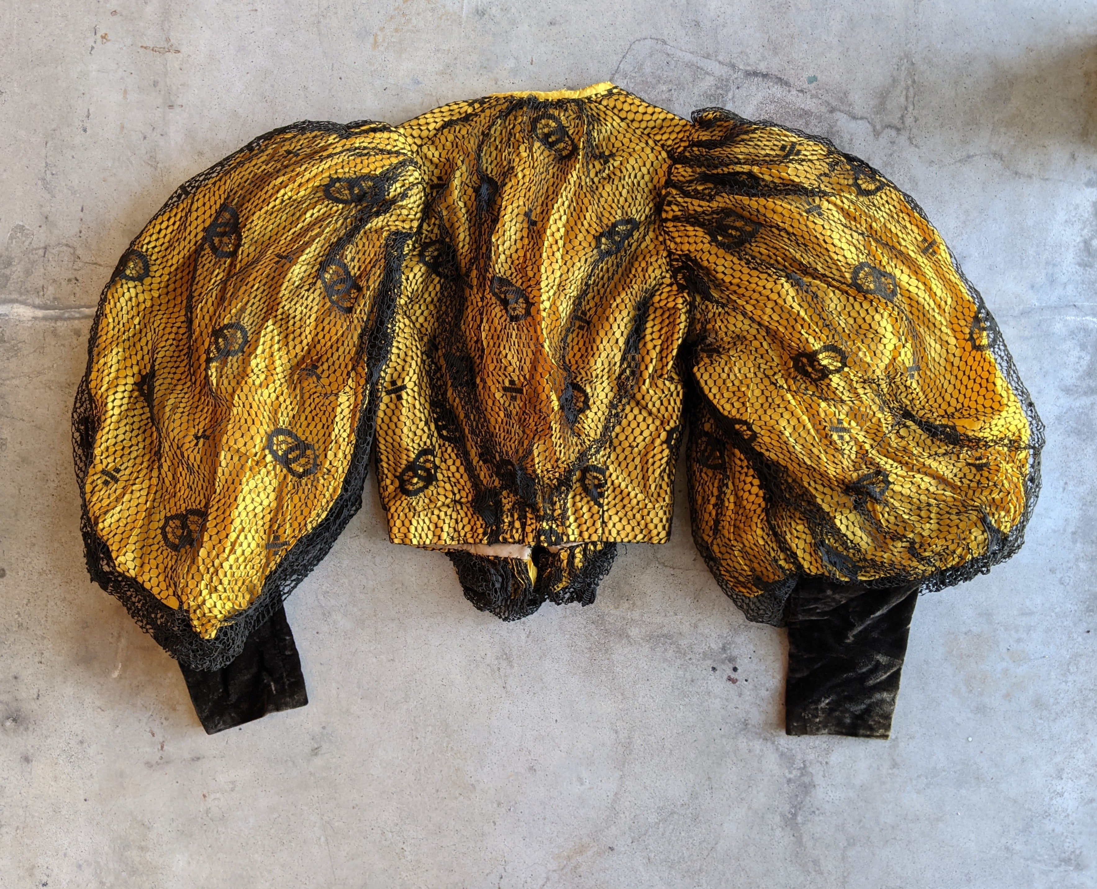 1904-1905 Yellow + Black Silk Bodice