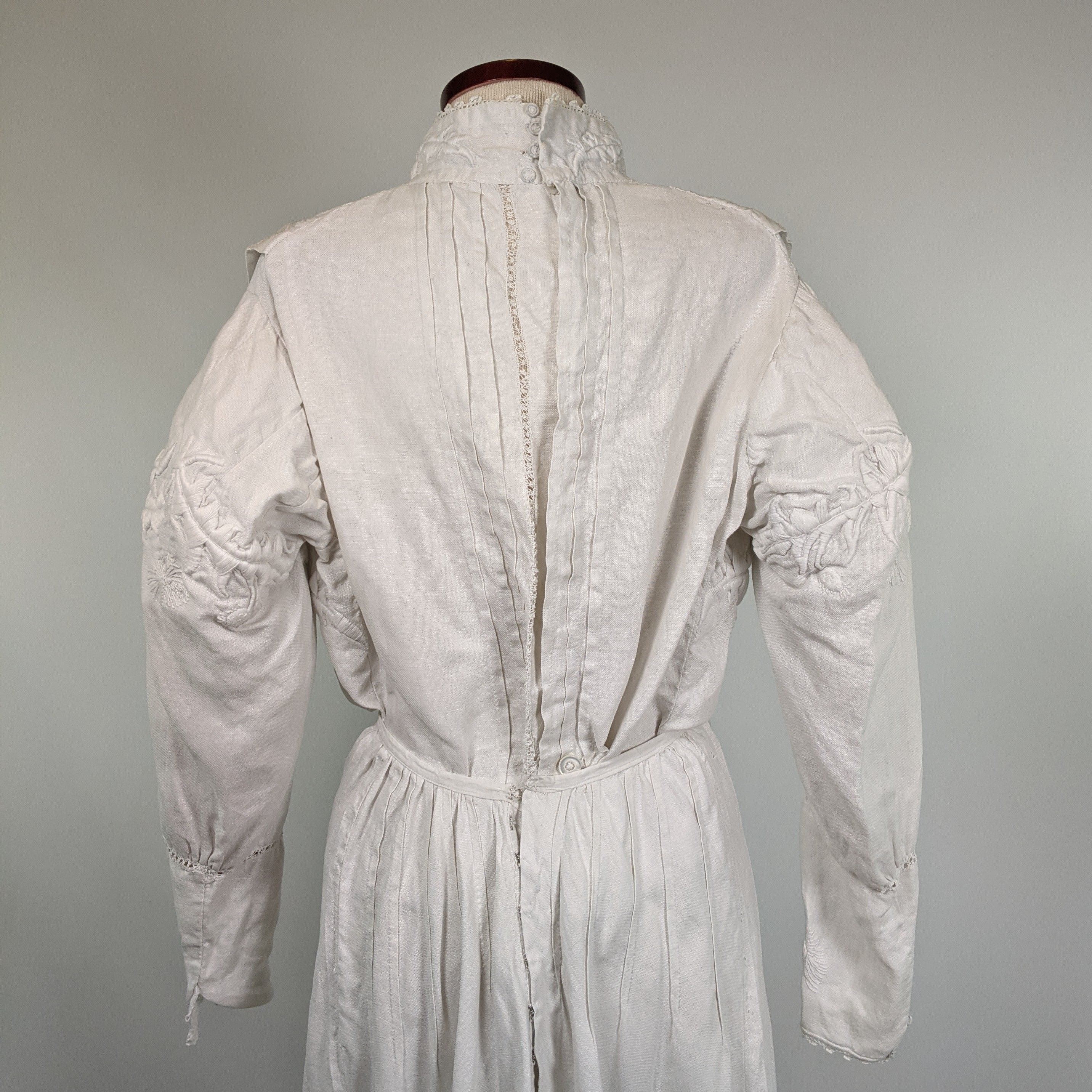 1900s Thistle Linen Dress