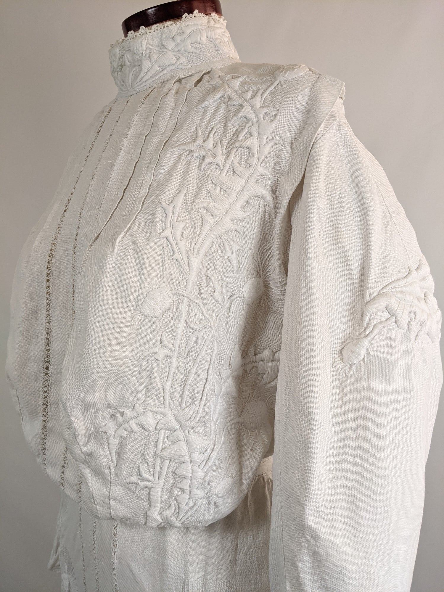 1900s Thistle Linen Dress