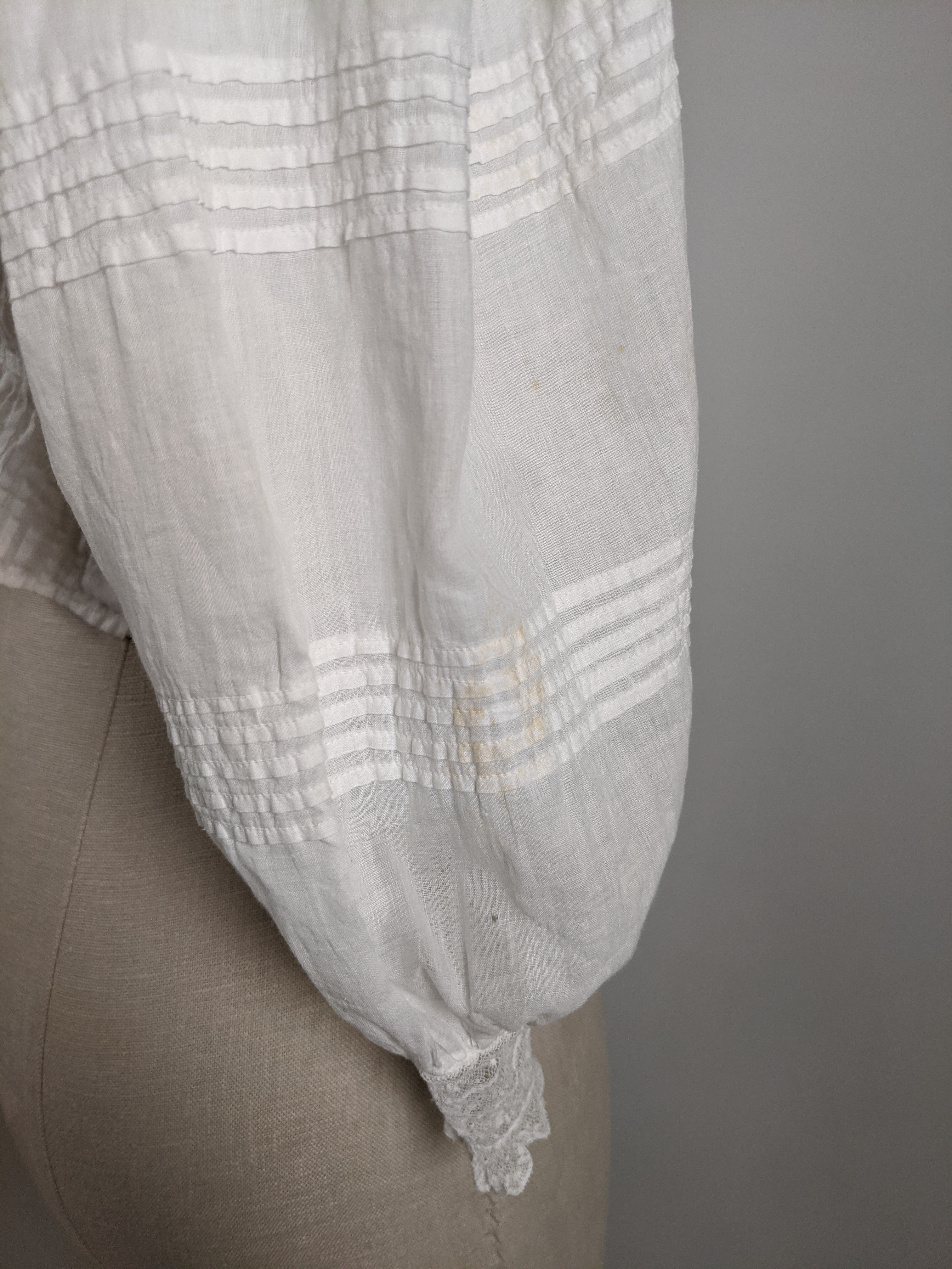 1900s White Lace Shirtwaist