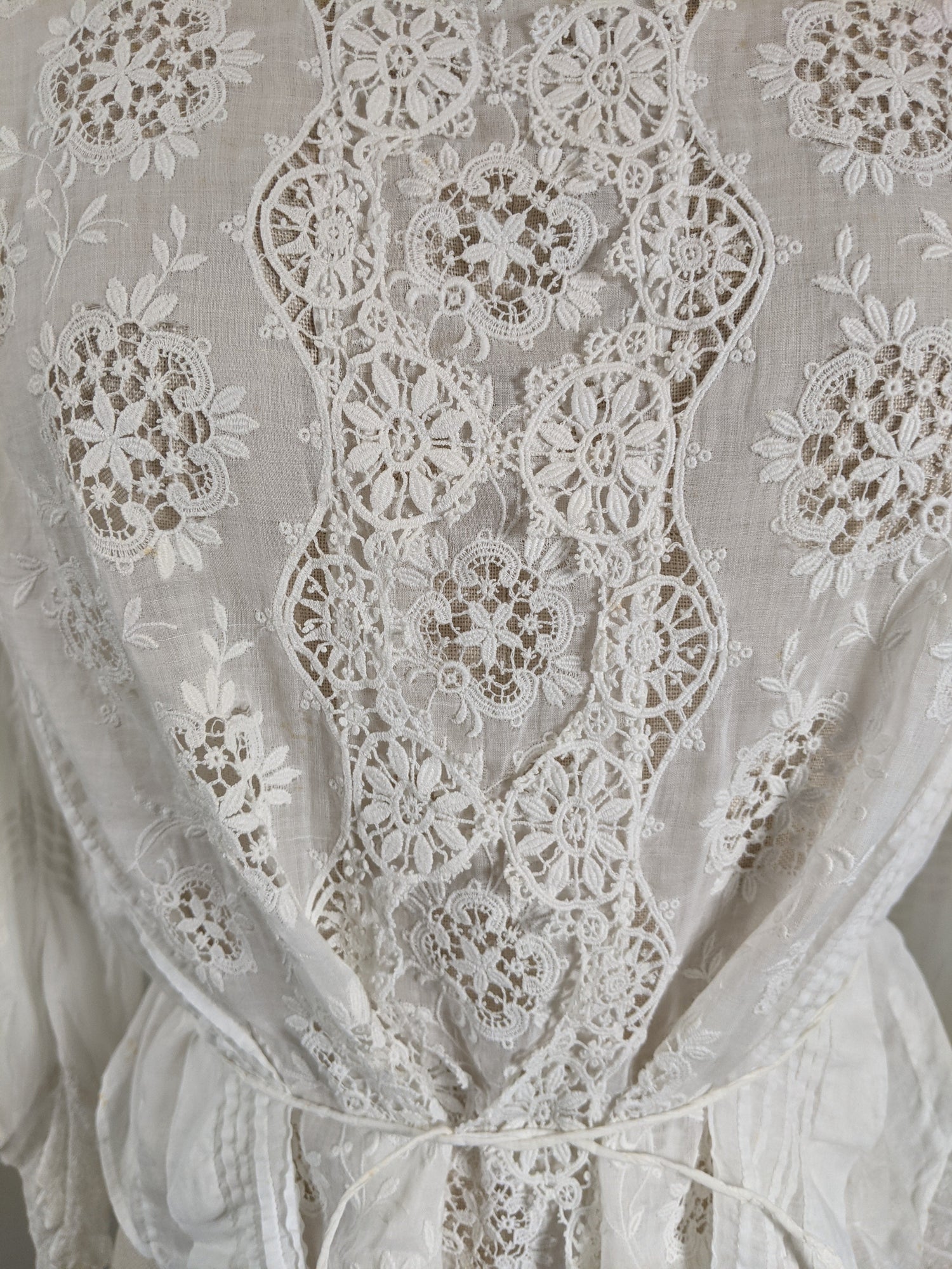 1900s White Lace Shirtwaist