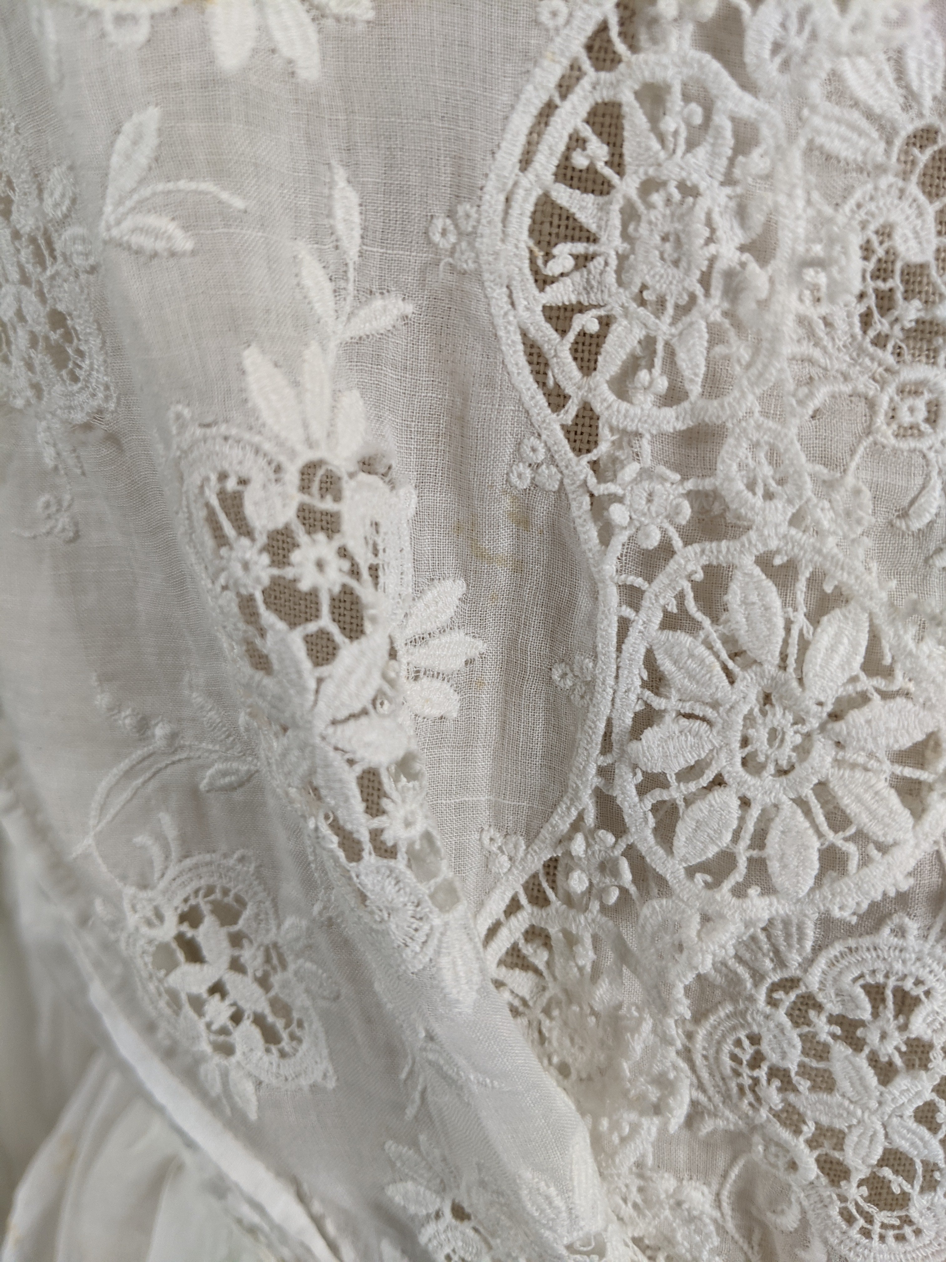 1900s White Lace Shirtwaist
