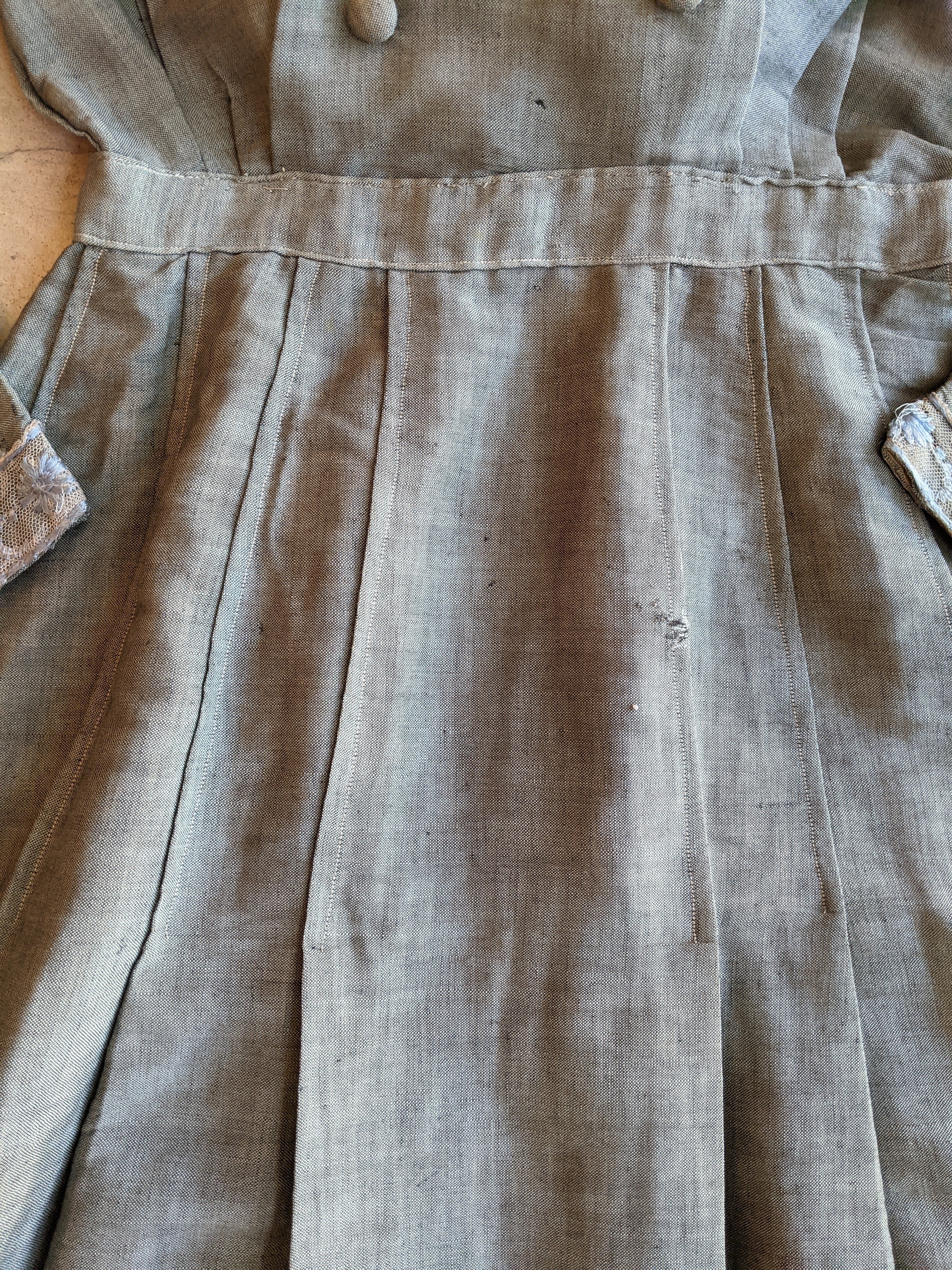 1900s Green Dress
