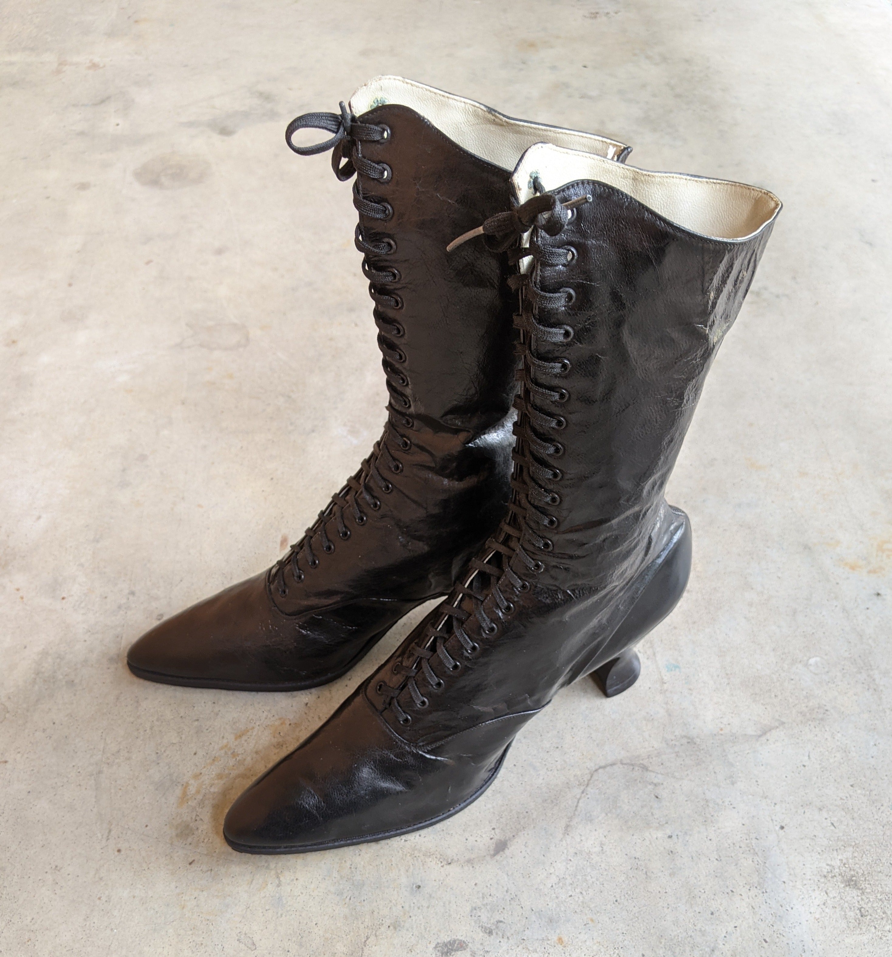 1920s Louis Heel Deadstock Boots | Approx Sz 7-7.5