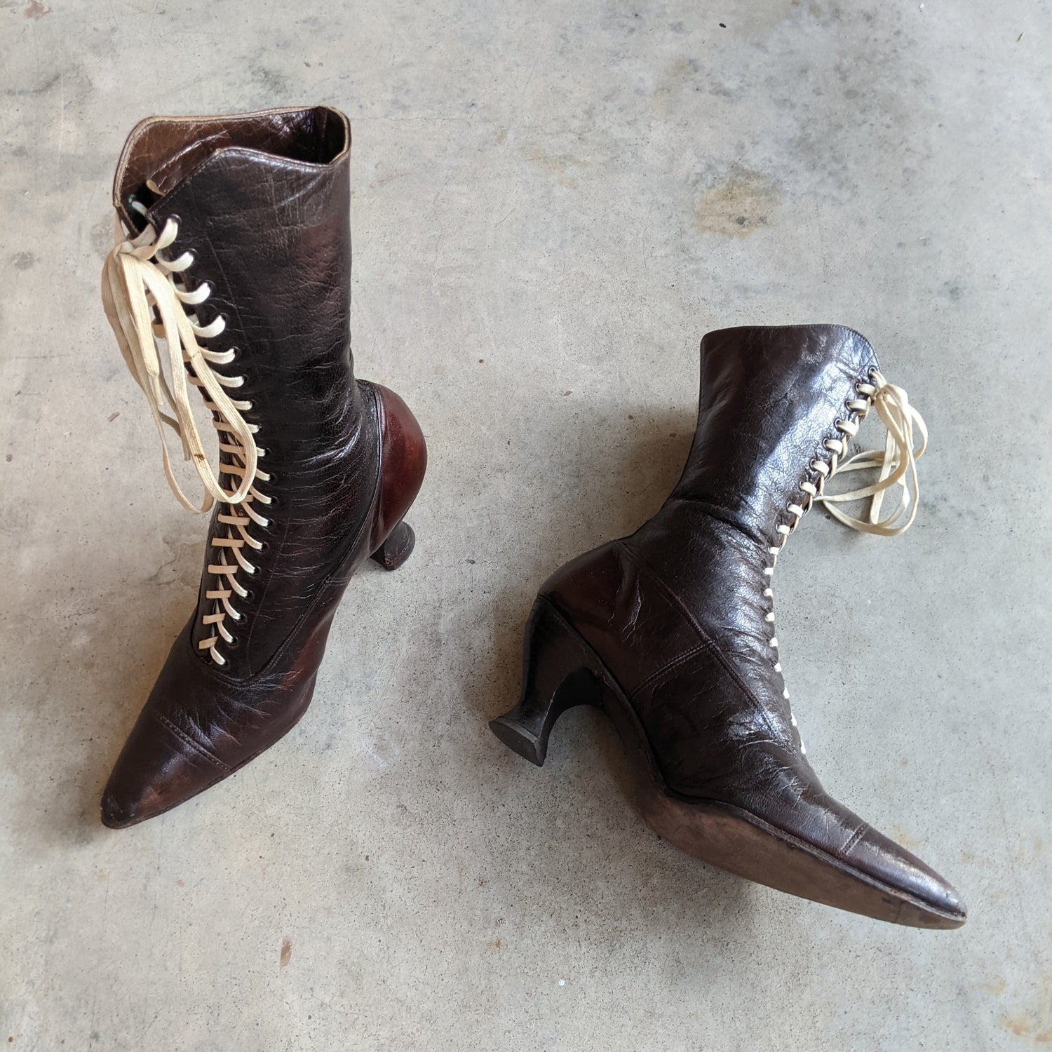 1910s-1920s Brown Lace Up Boots | Approx Sz 7