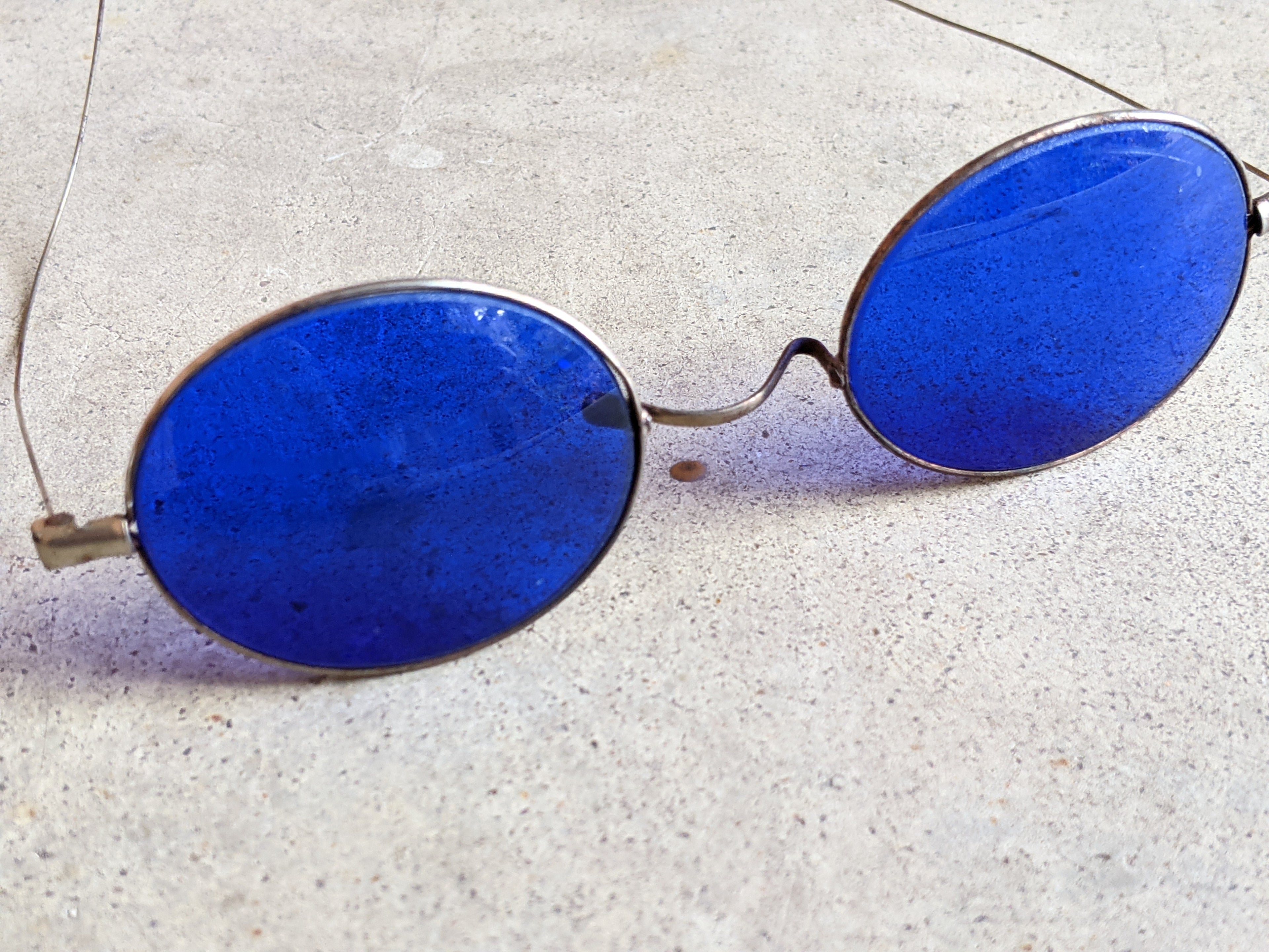 Cobalt Blue 1890s-1900s Tinted Glasses 
