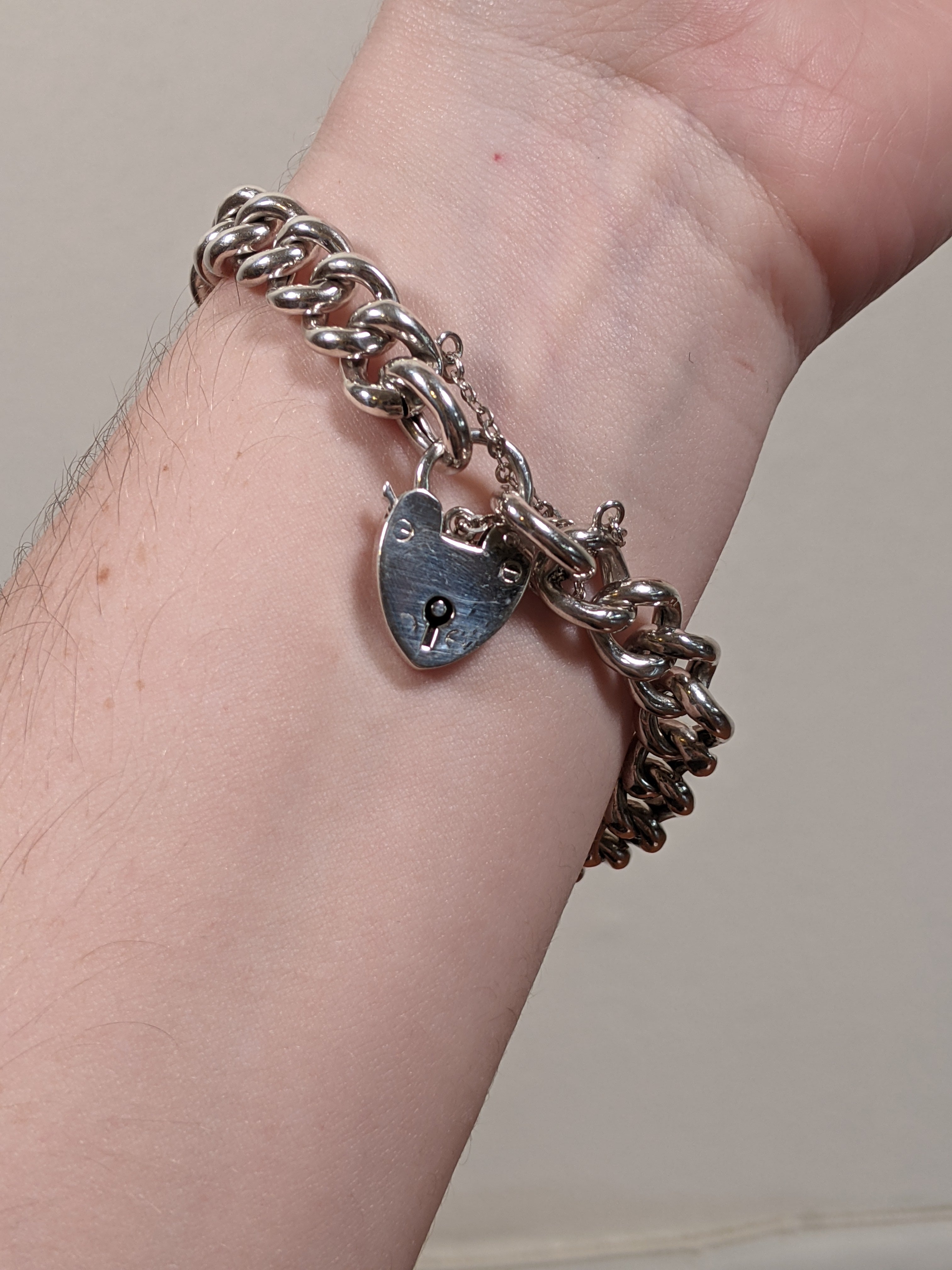 1907 Sterling Silver Curb Bracelet + Heart Lock