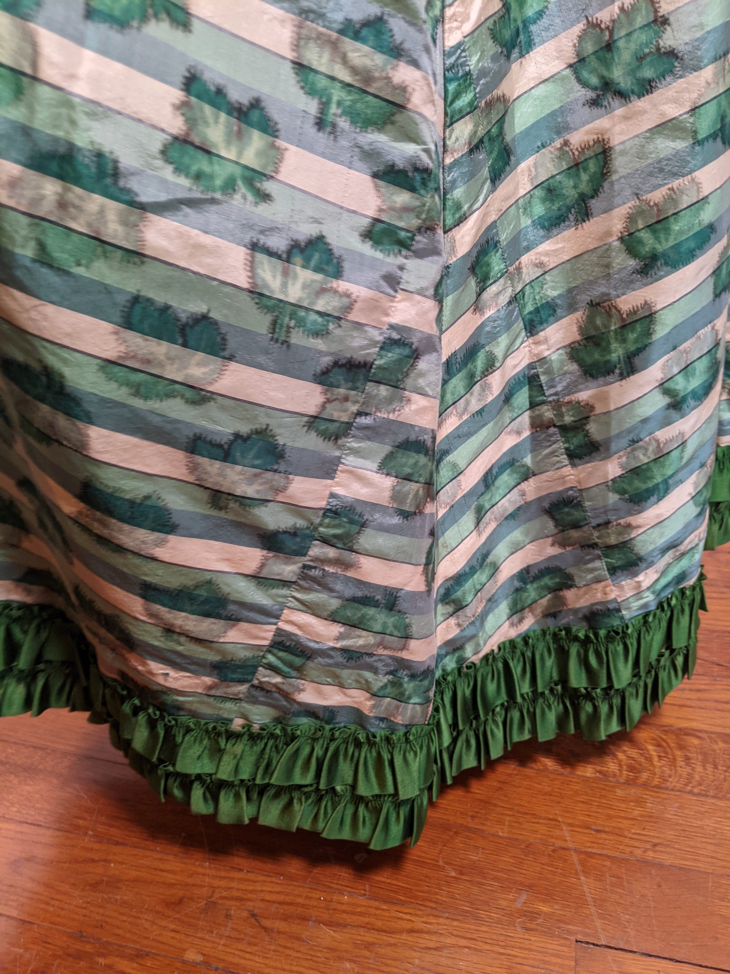 1890s Green Leaf Pattern Dress | Study + Display