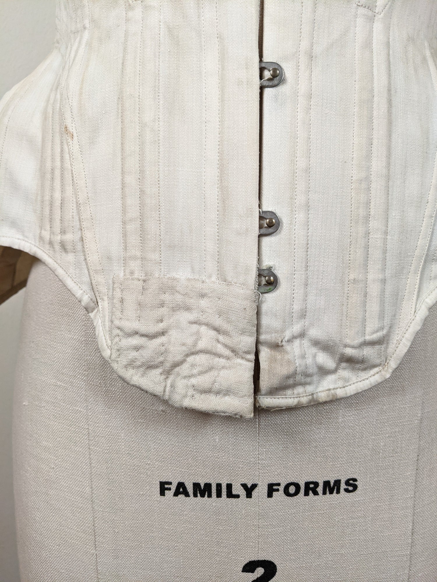 1900s R&amp;G Tapering Waist Corset | 23"