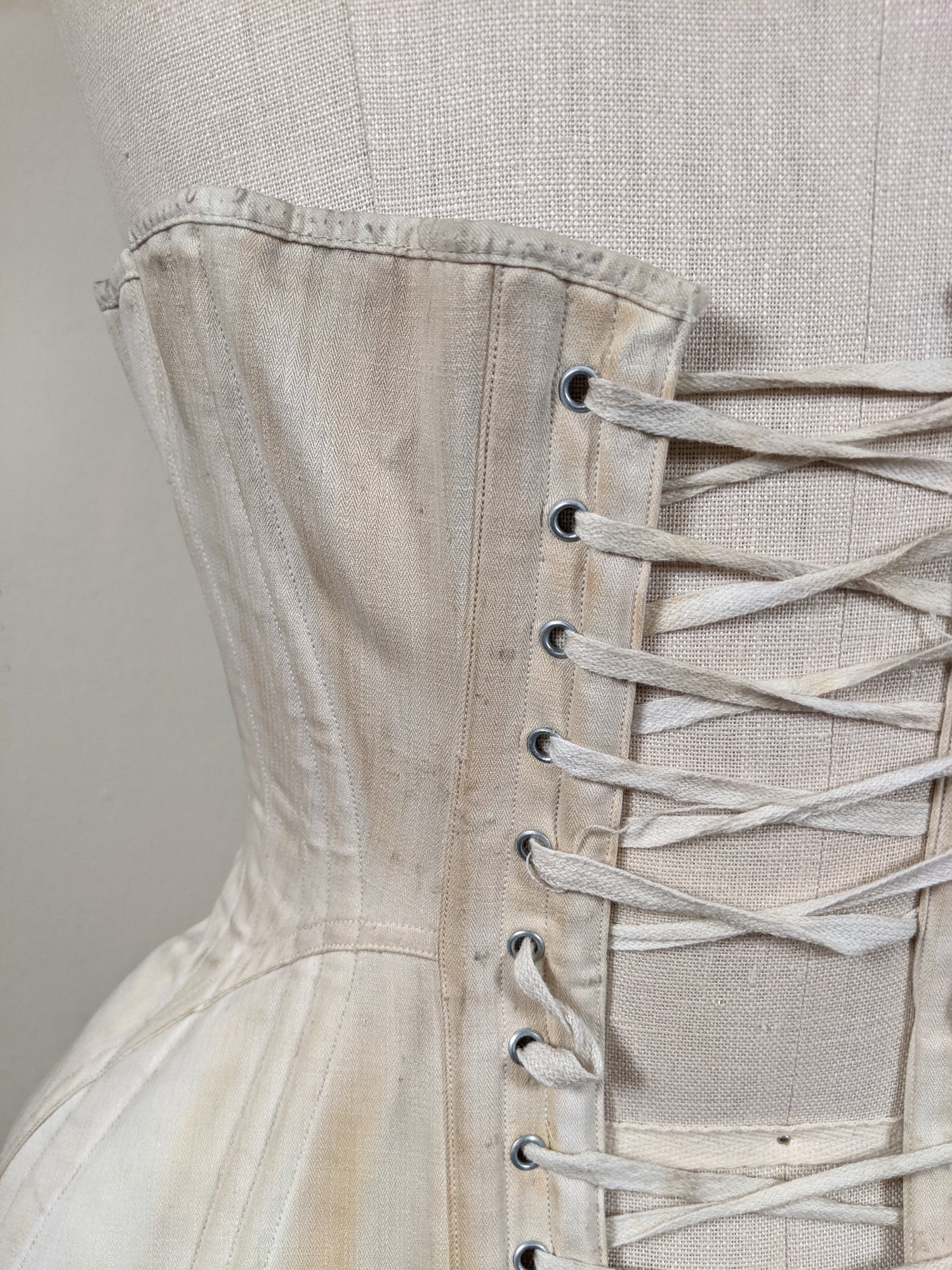 1900s R&amp;G Tapering Waist Corset | 23"
