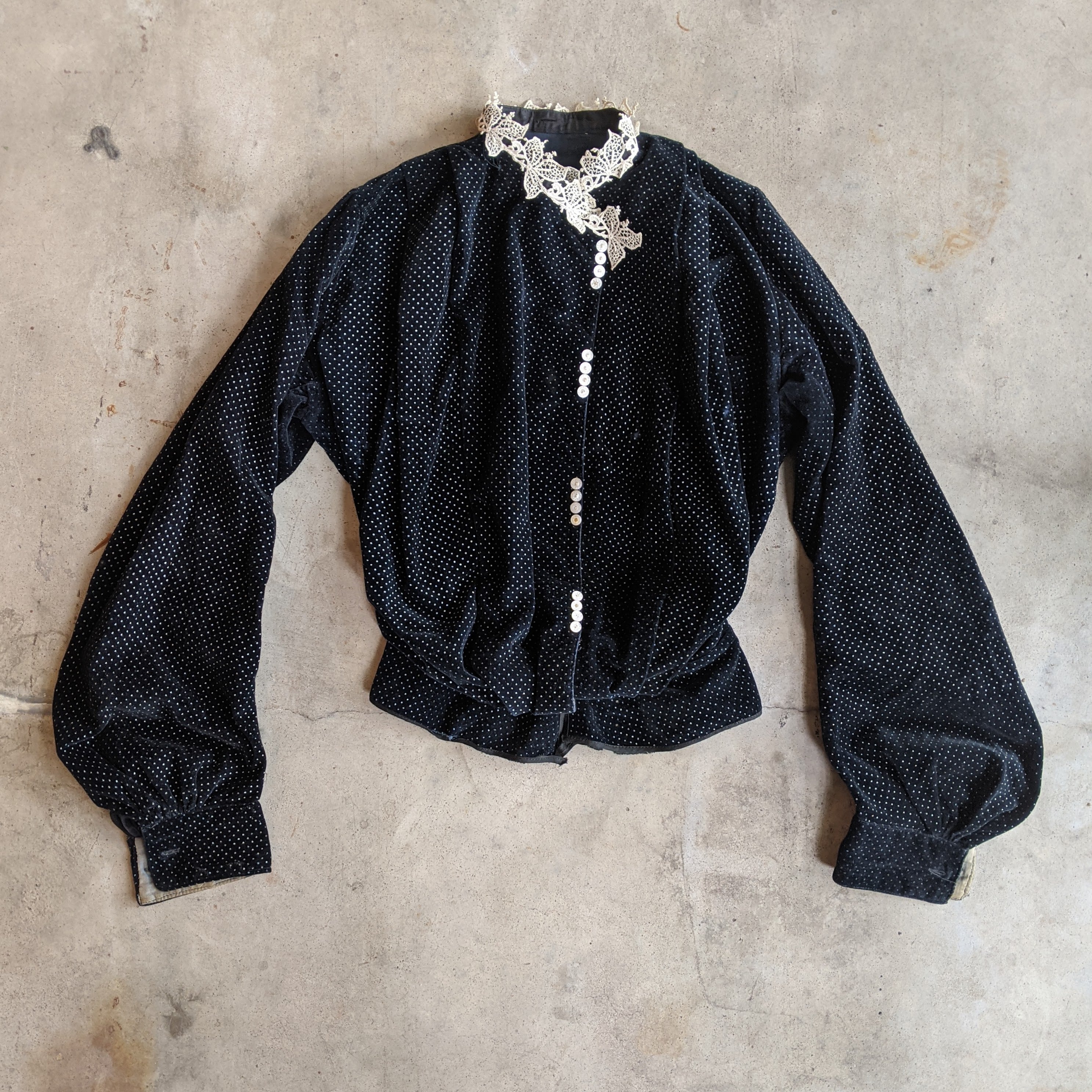 1902-1903 Blue Velveteen Shirt-Waist